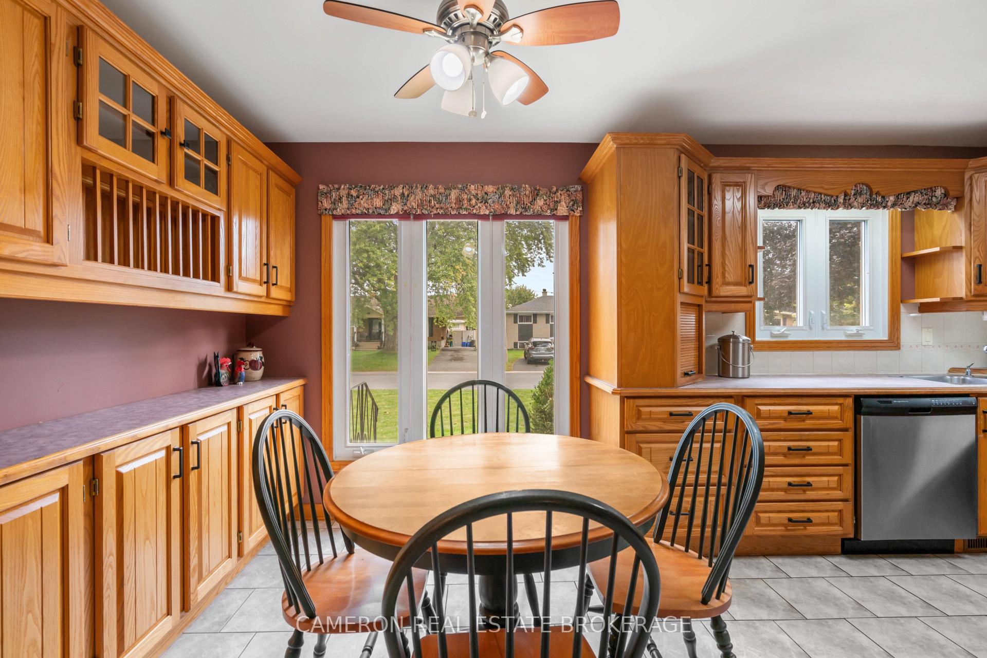 Photo 6 of 421 Beach Avenue, Cornwall, Cornwall — HOMEH