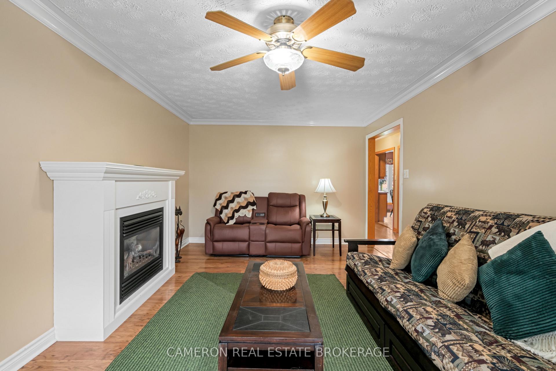 Photo 8 of 421 Beach Avenue, Cornwall, Cornwall — HOMEH