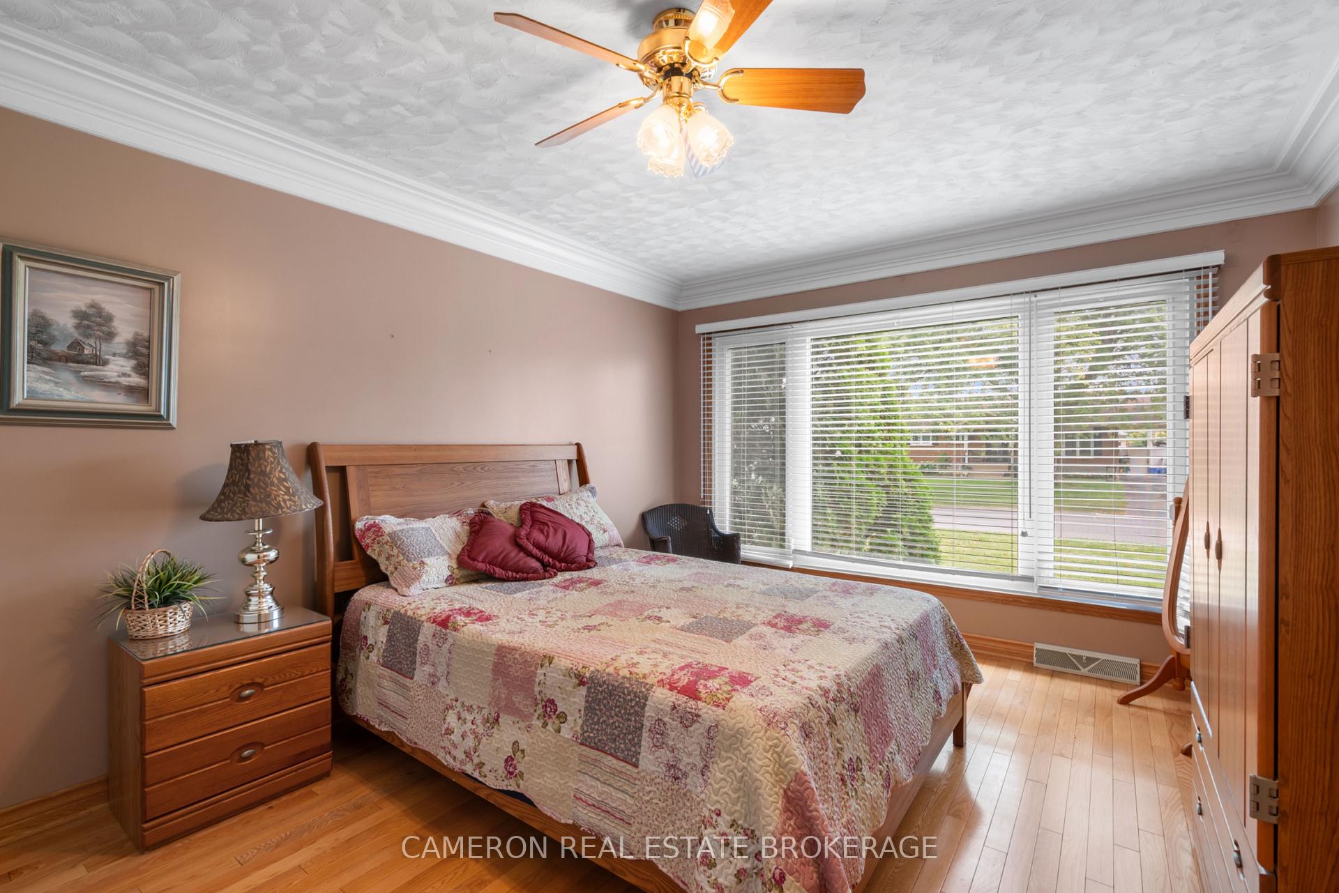 Photo 9 of 421 Beach Avenue, Cornwall, Cornwall — HOMEH