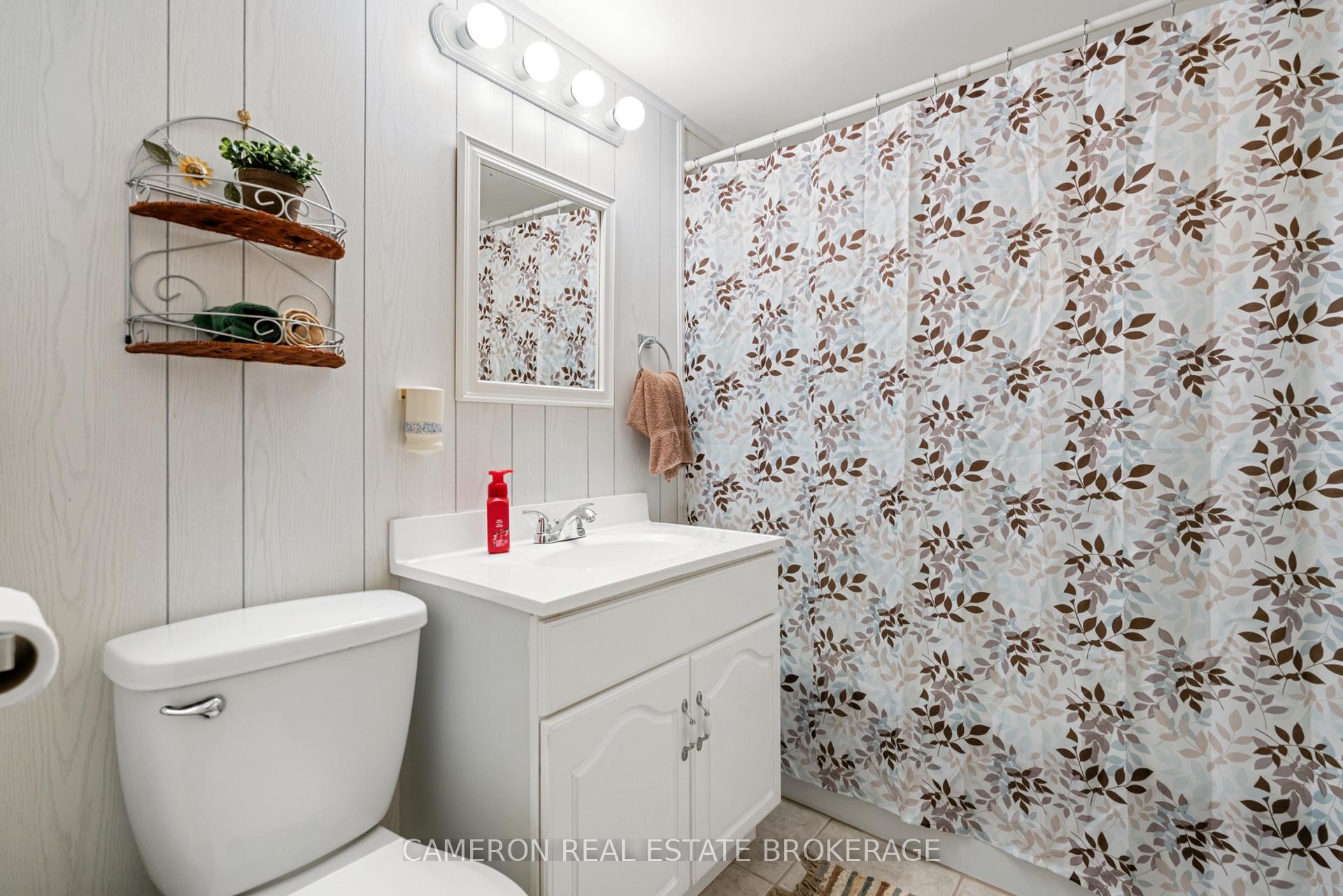 Photo 20 of 421 Beach Avenue, Cornwall, Cornwall — HOMEH