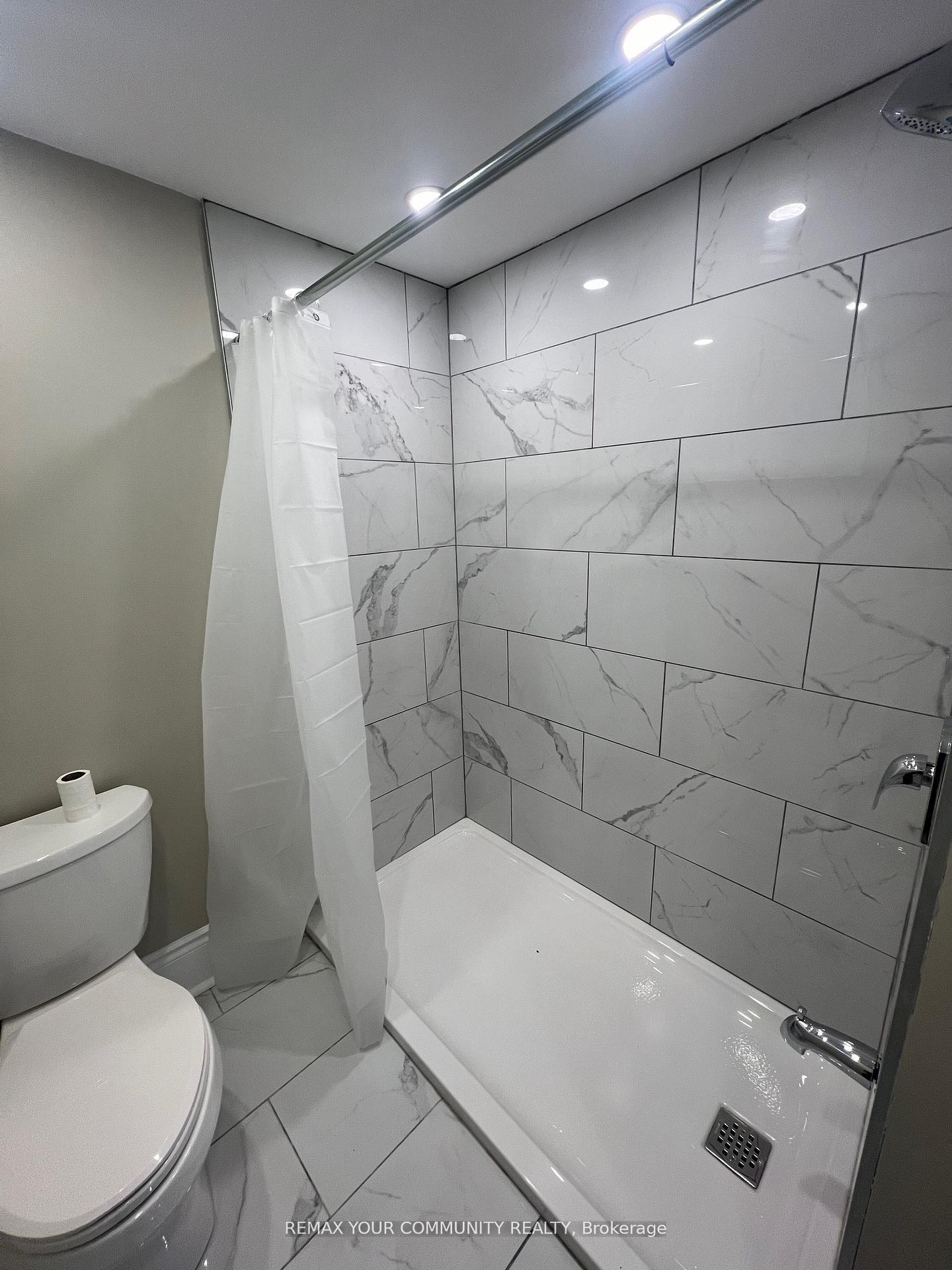 Photo 7 of 23 Irwin Avenue, Aurora, Aurora Village — HOMEH
