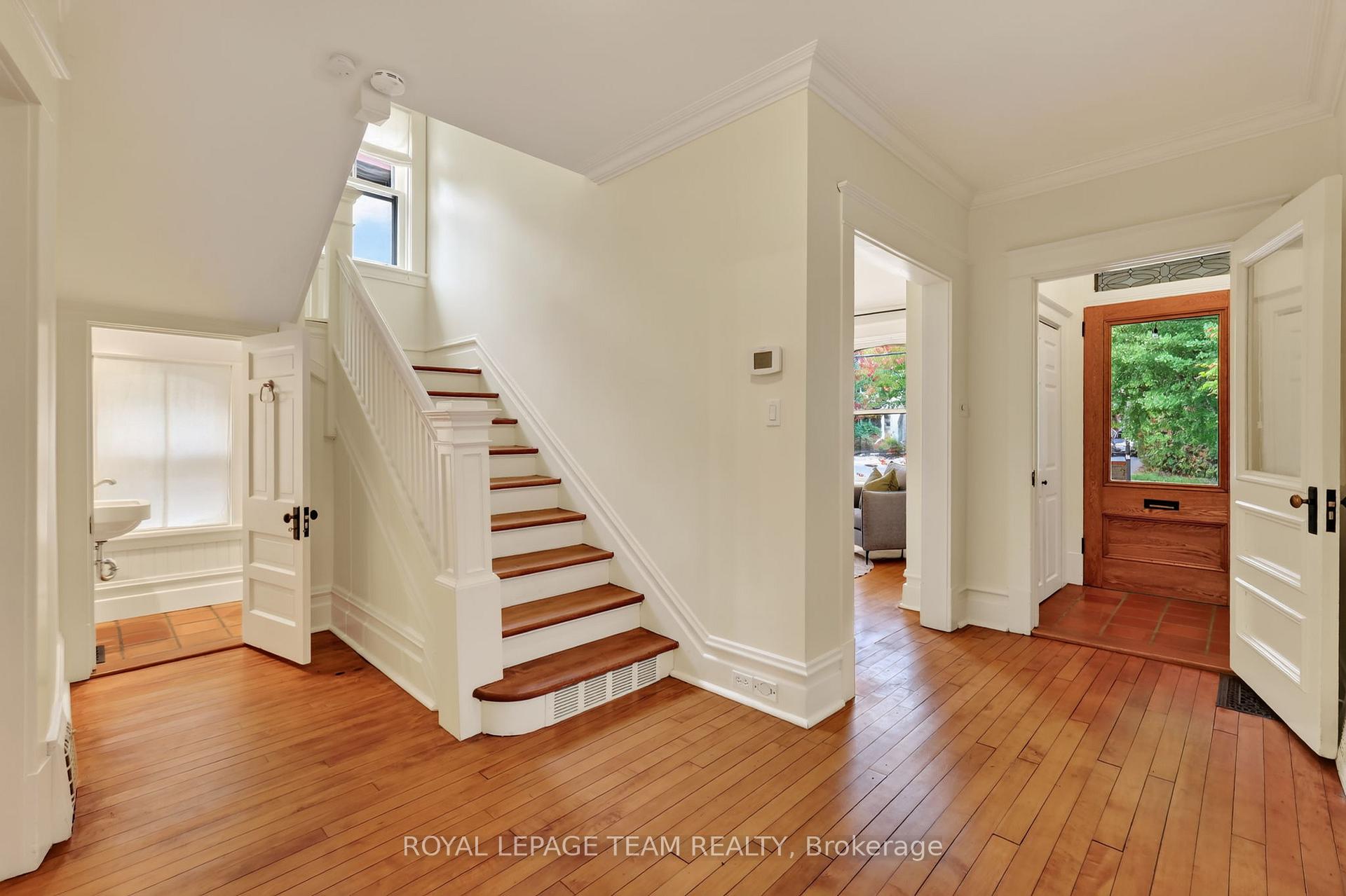 Photo 6 of 515 Broadview Avenue, Ottawa, McKellar/Highland — HOMEH