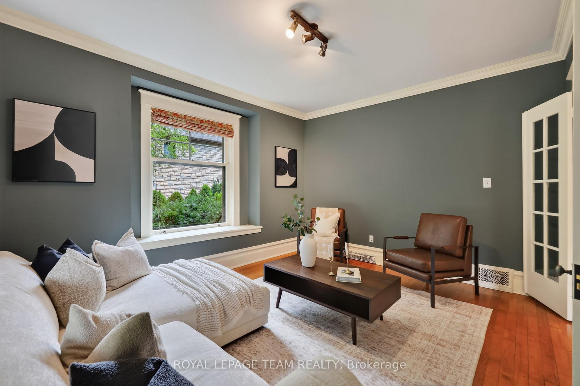 Photo 8 of 515 Broadview Avenue, Ottawa, McKellar/Highland — HOMEH