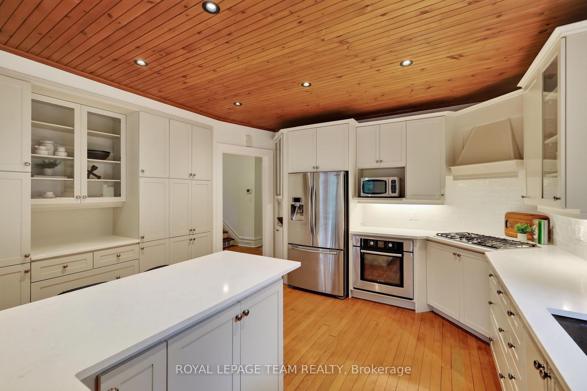 Photo 12 of 515 Broadview Avenue, Ottawa, McKellar/Highland — HOMEH
