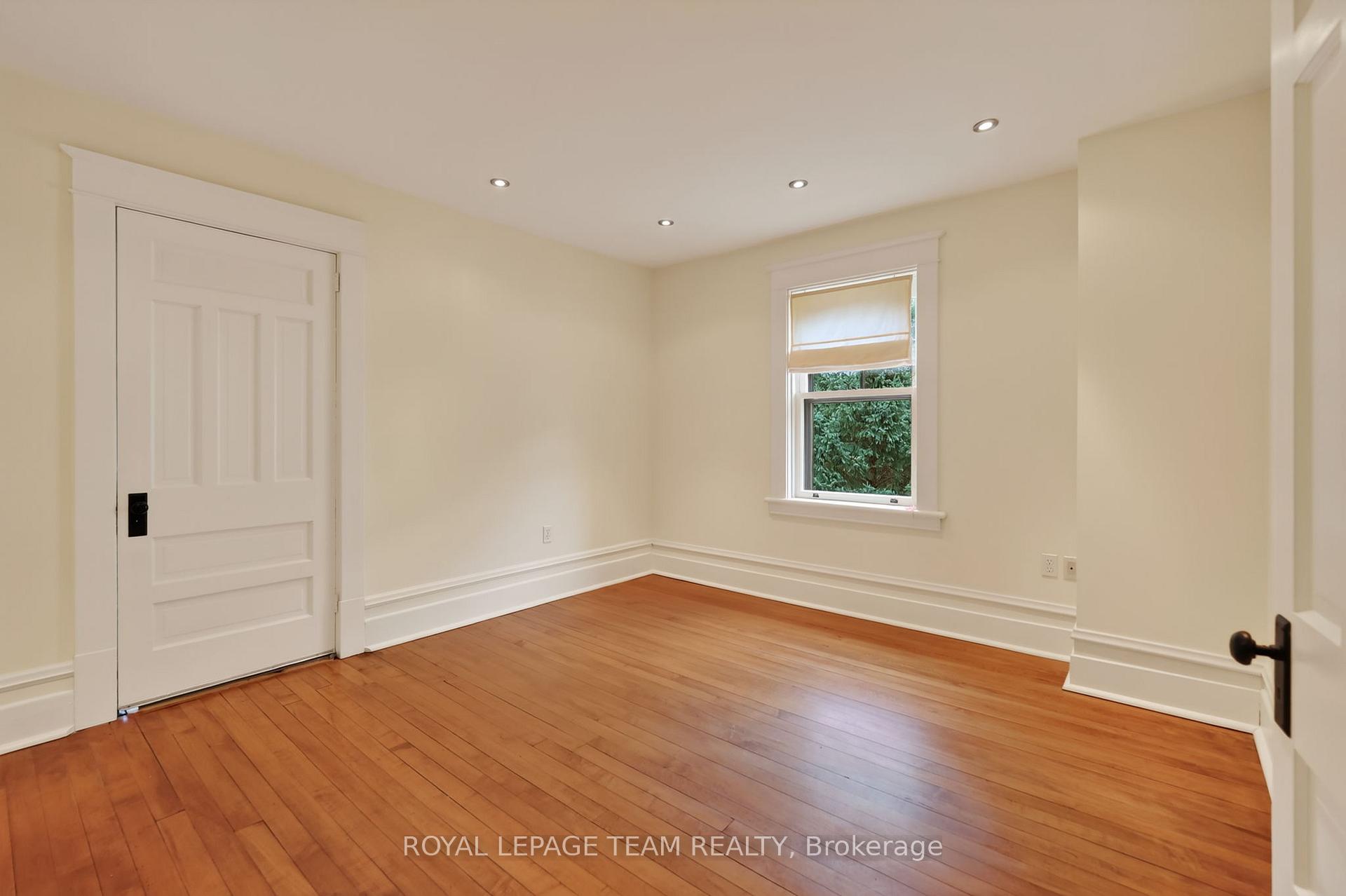 Photo 20 of 515 Broadview Avenue, Ottawa, McKellar/Highland — HOMEH