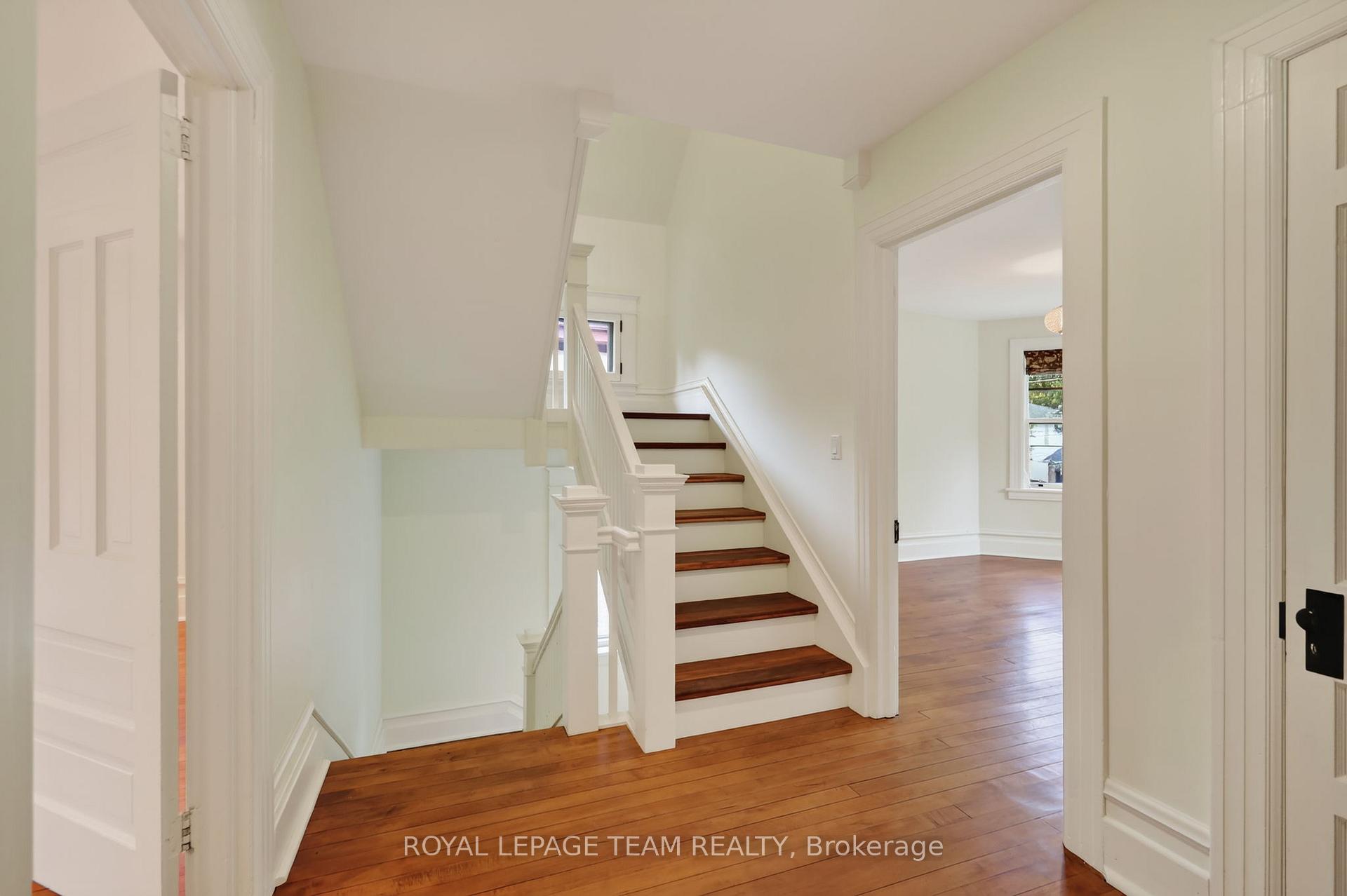 Photo 28 of 515 Broadview Avenue, Ottawa, McKellar/Highland — HOMEH