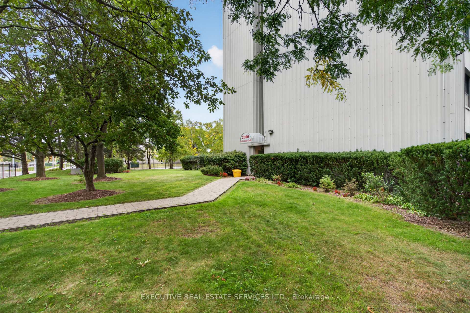 Photo 33 of Unit 106, 2500 Bridletowne Circle, Scarborough, L'Amoreaux — HOMEH