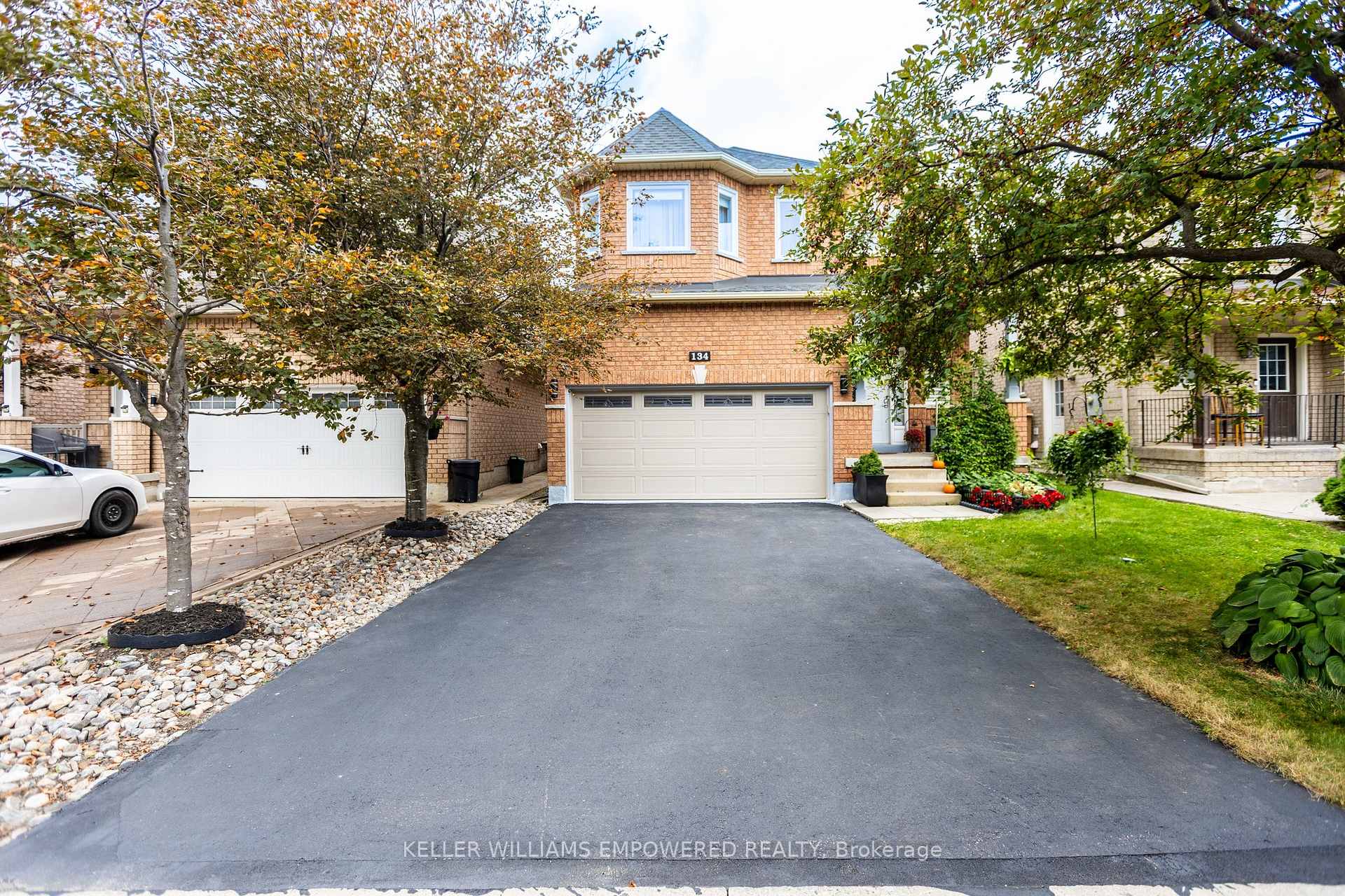 Photo 1 of 134 Queen Isabella Crescent, Vaughan, Vellore Village — HOMEH