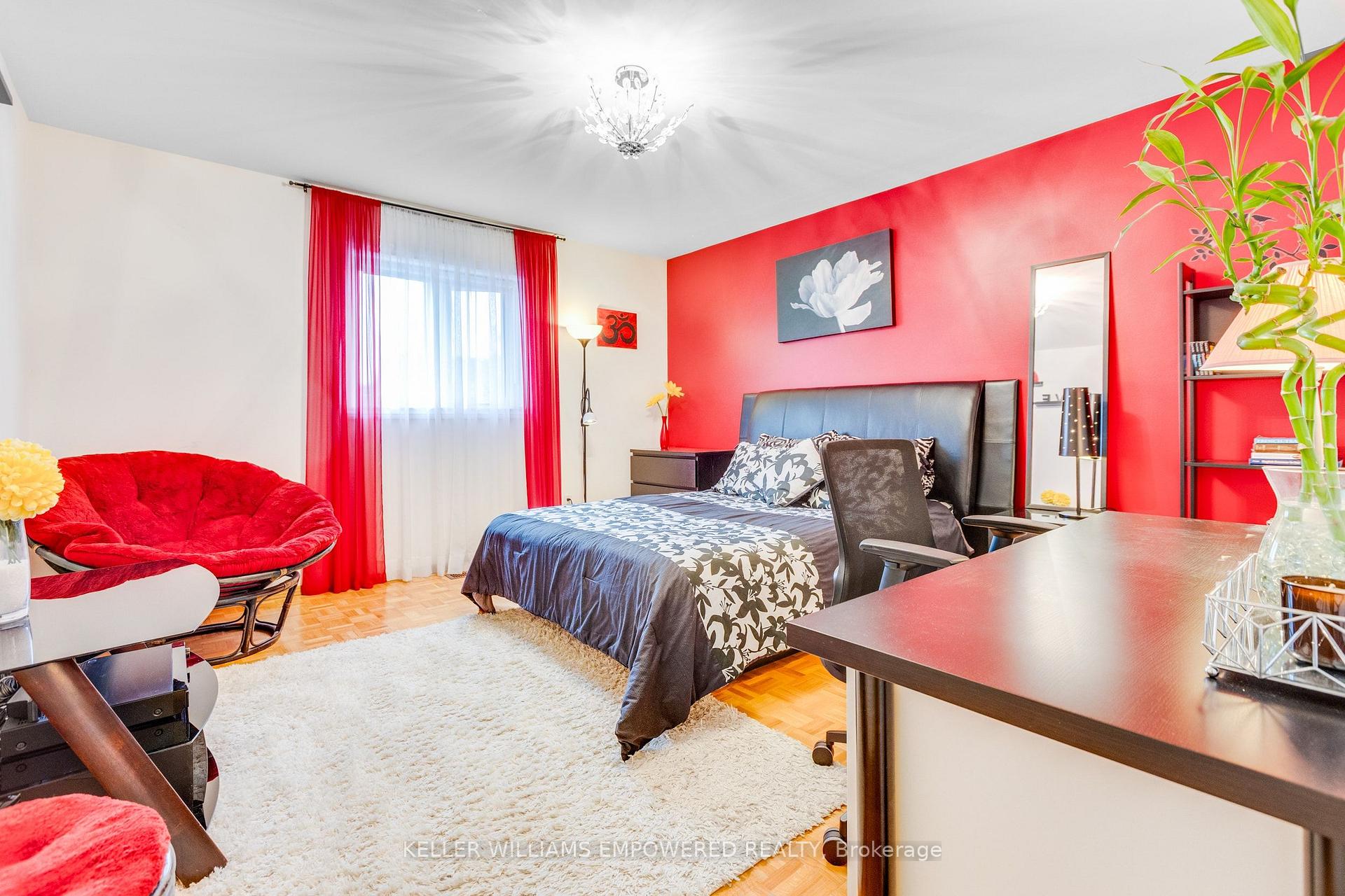 Photo 30 of 134 Queen Isabella Crescent, Vaughan, Vellore Village — HOMEH
