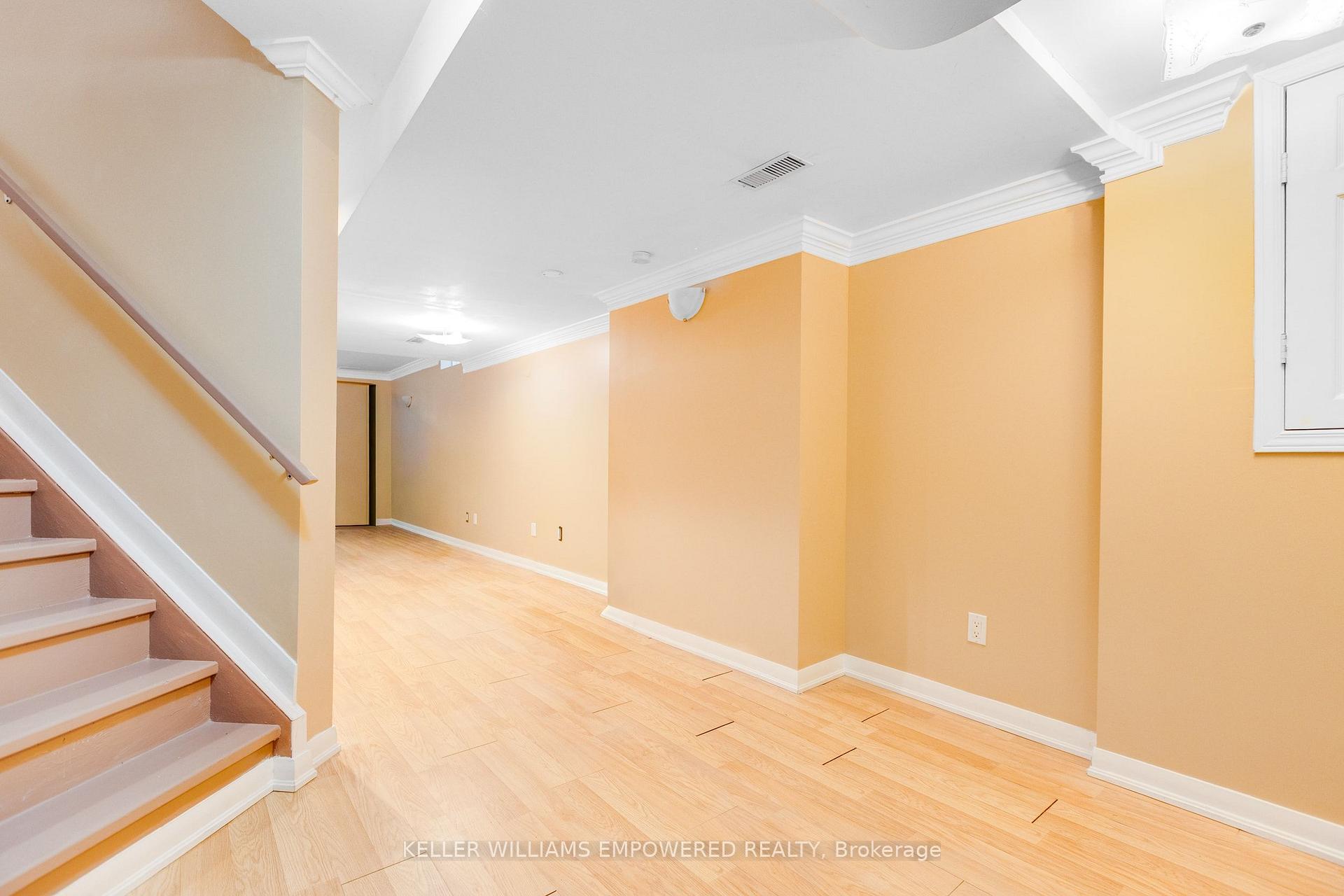 Photo 32 of 134 Queen Isabella Crescent, Vaughan, Vellore Village — HOMEH