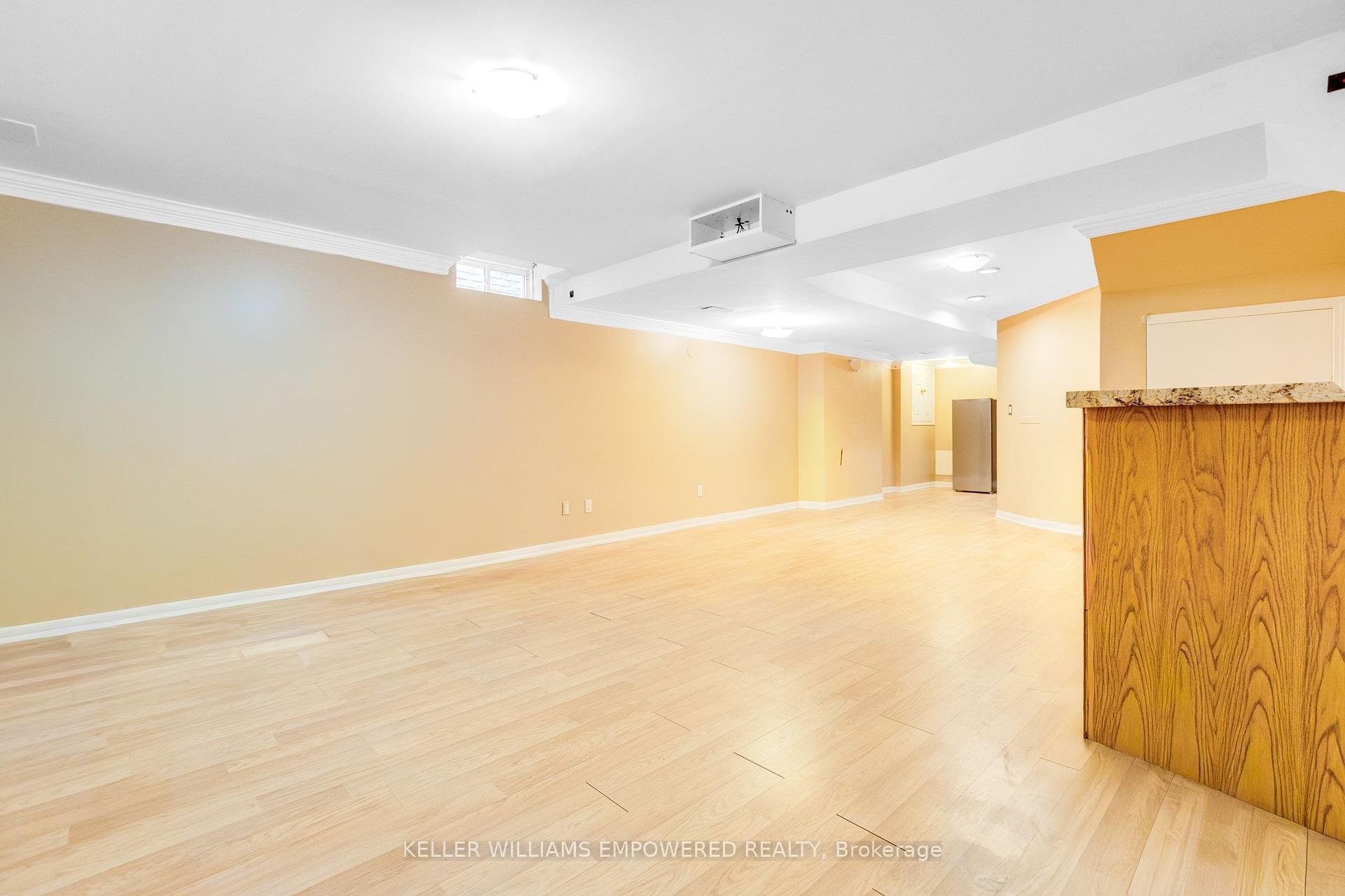 Photo 34 of 134 Queen Isabella Crescent, Vaughan, Vellore Village — HOMEH