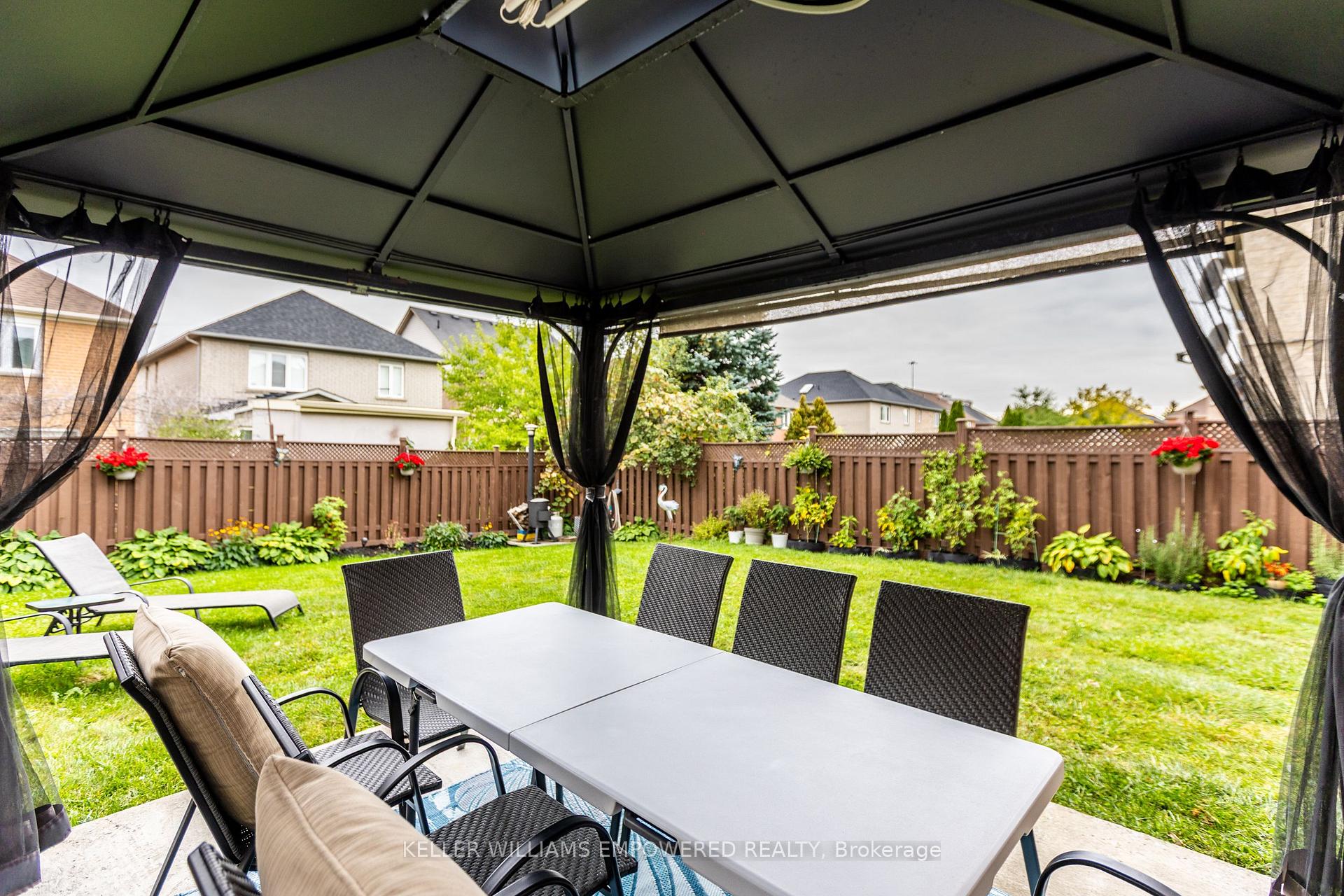 Photo 40 of 134 Queen Isabella Crescent, Vaughan, Vellore Village — HOMEH