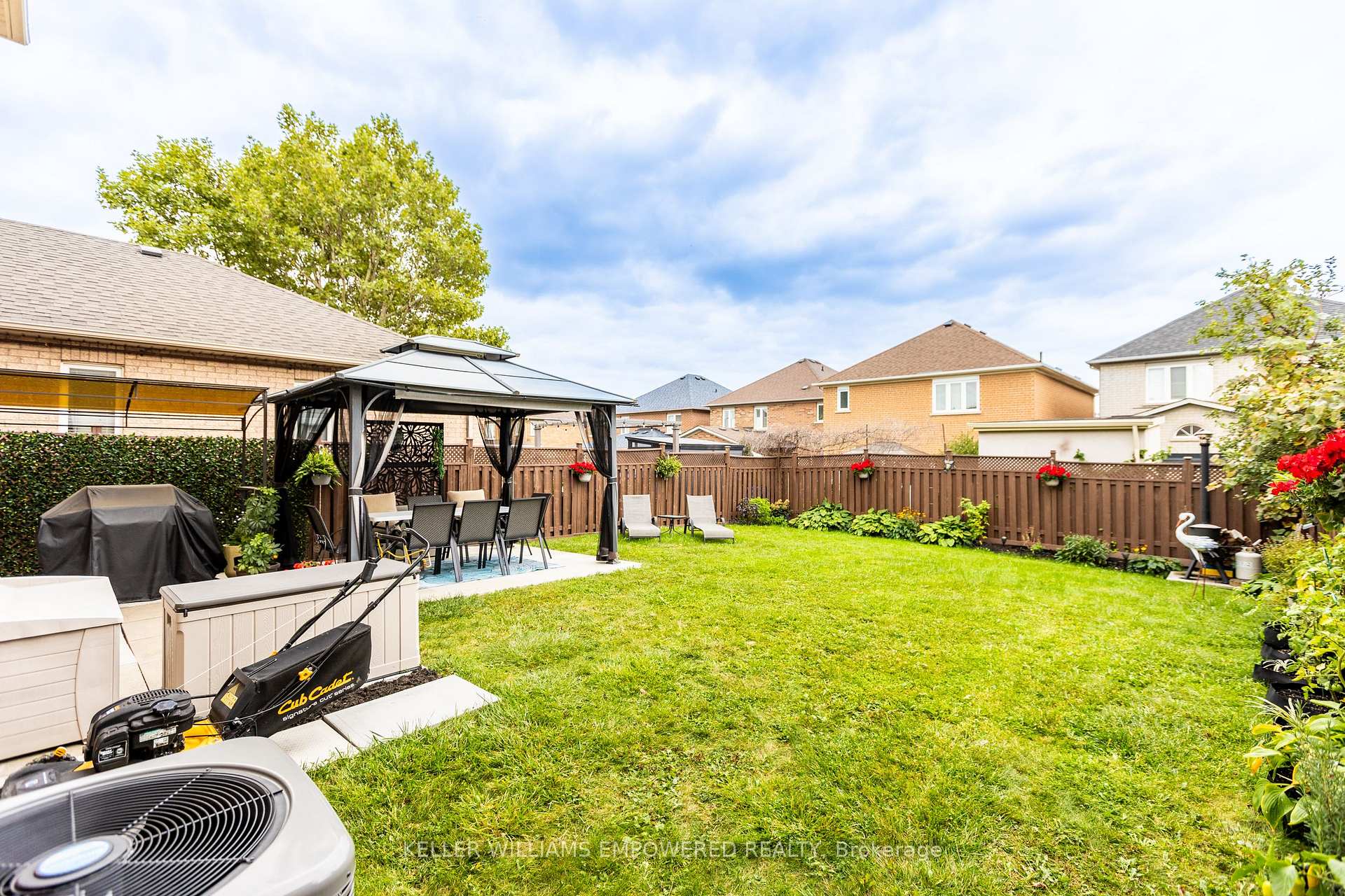 Photo 41 of 134 Queen Isabella Crescent, Vaughan, Vellore Village — HOMEH