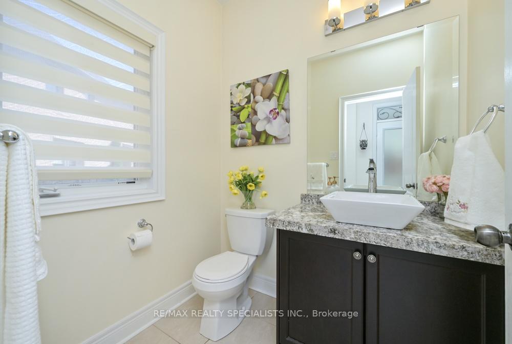 Photo 15 of 120 Rising Hill Ridge, Brampton, Bram West — HOMEH