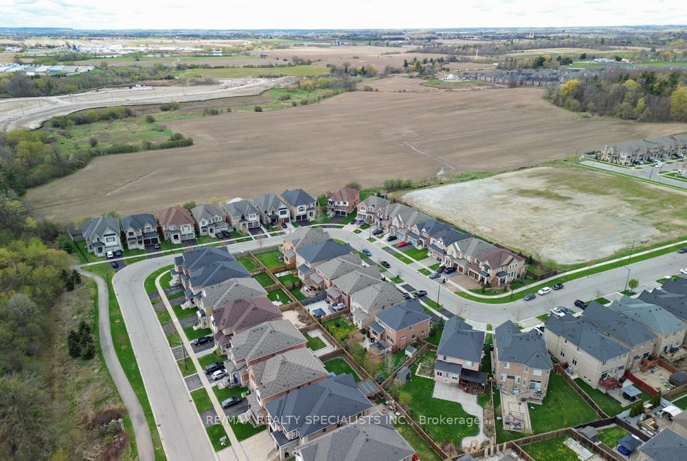Photo 47 of 120 Rising Hill Ridge, Brampton, Bram West — HOMEH