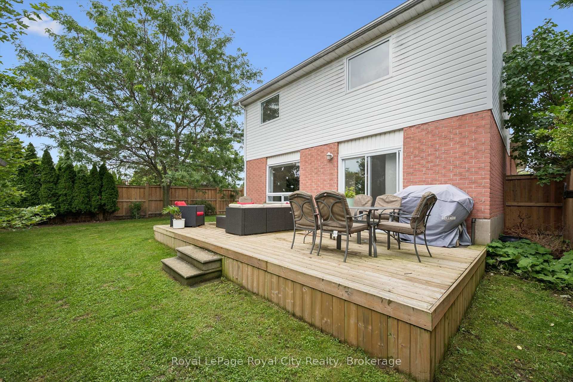 Photo 34 of 38 Borland Drive, Guelph, Clairfields/Hanlon Business Park — HOMEH