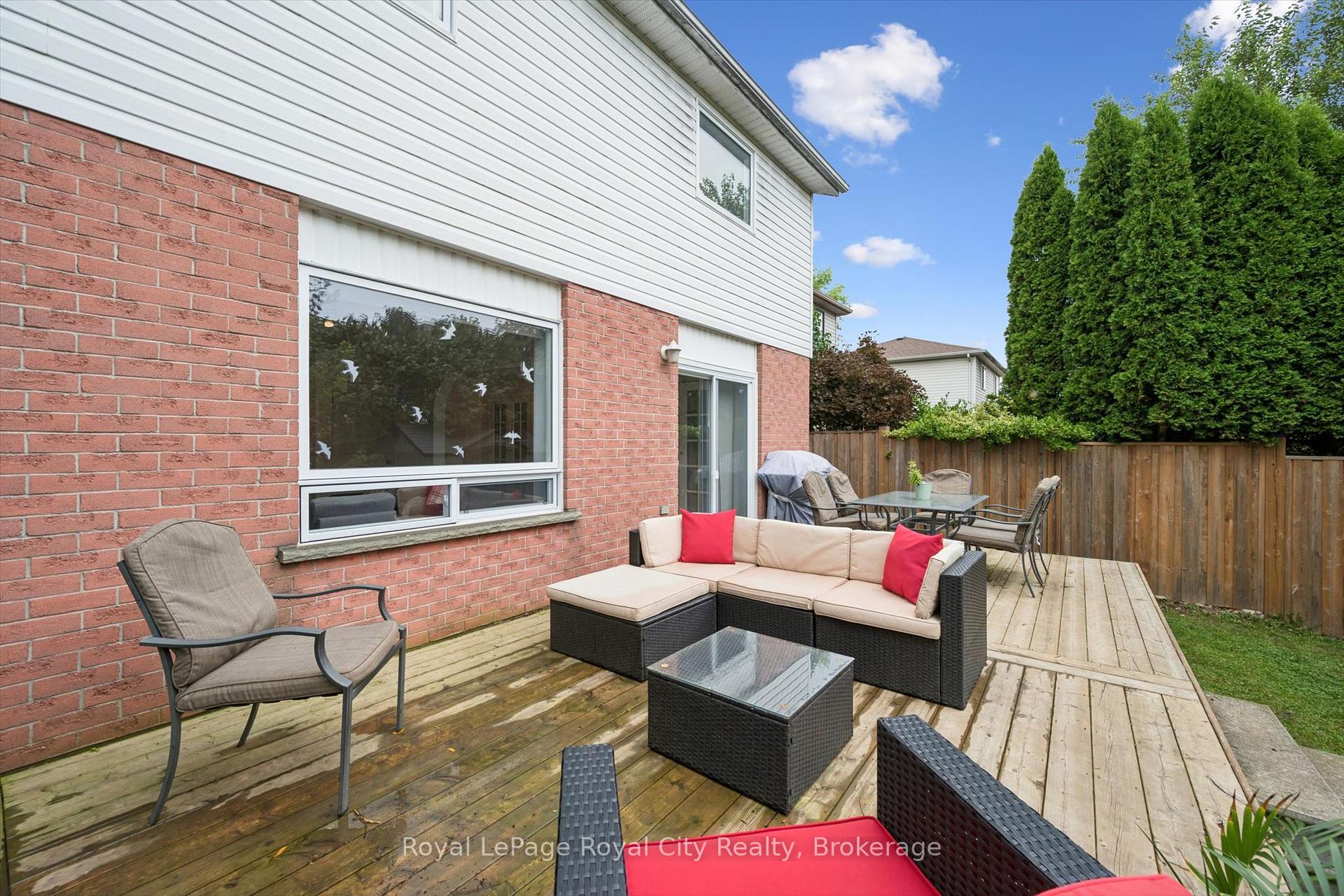 Photo 36 of 38 Borland Drive, Guelph, Clairfields/Hanlon Business Park — HOMEH
