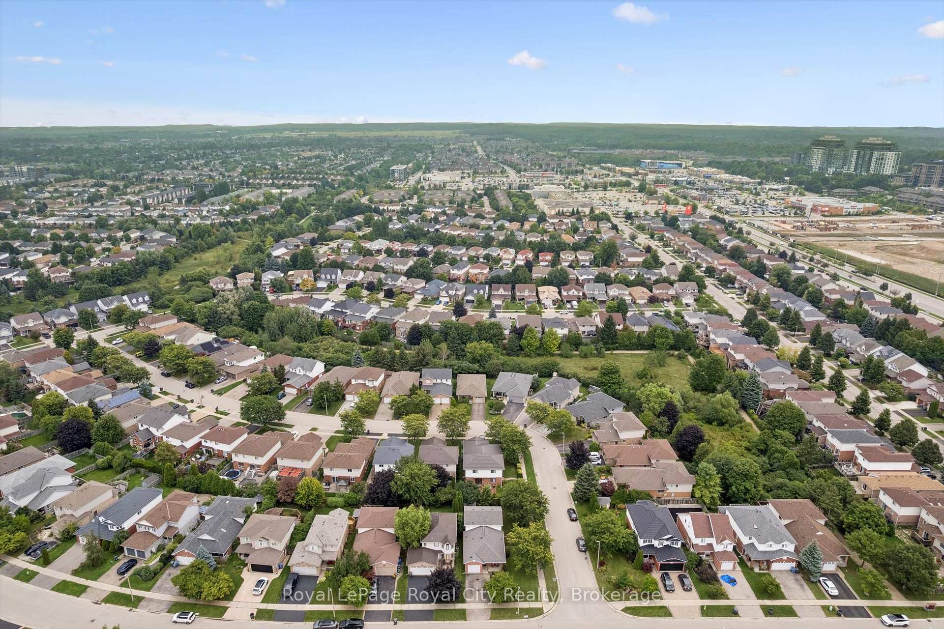 Photo 39 of 38 Borland Drive, Guelph, Clairfields/Hanlon Business Park — HOMEH