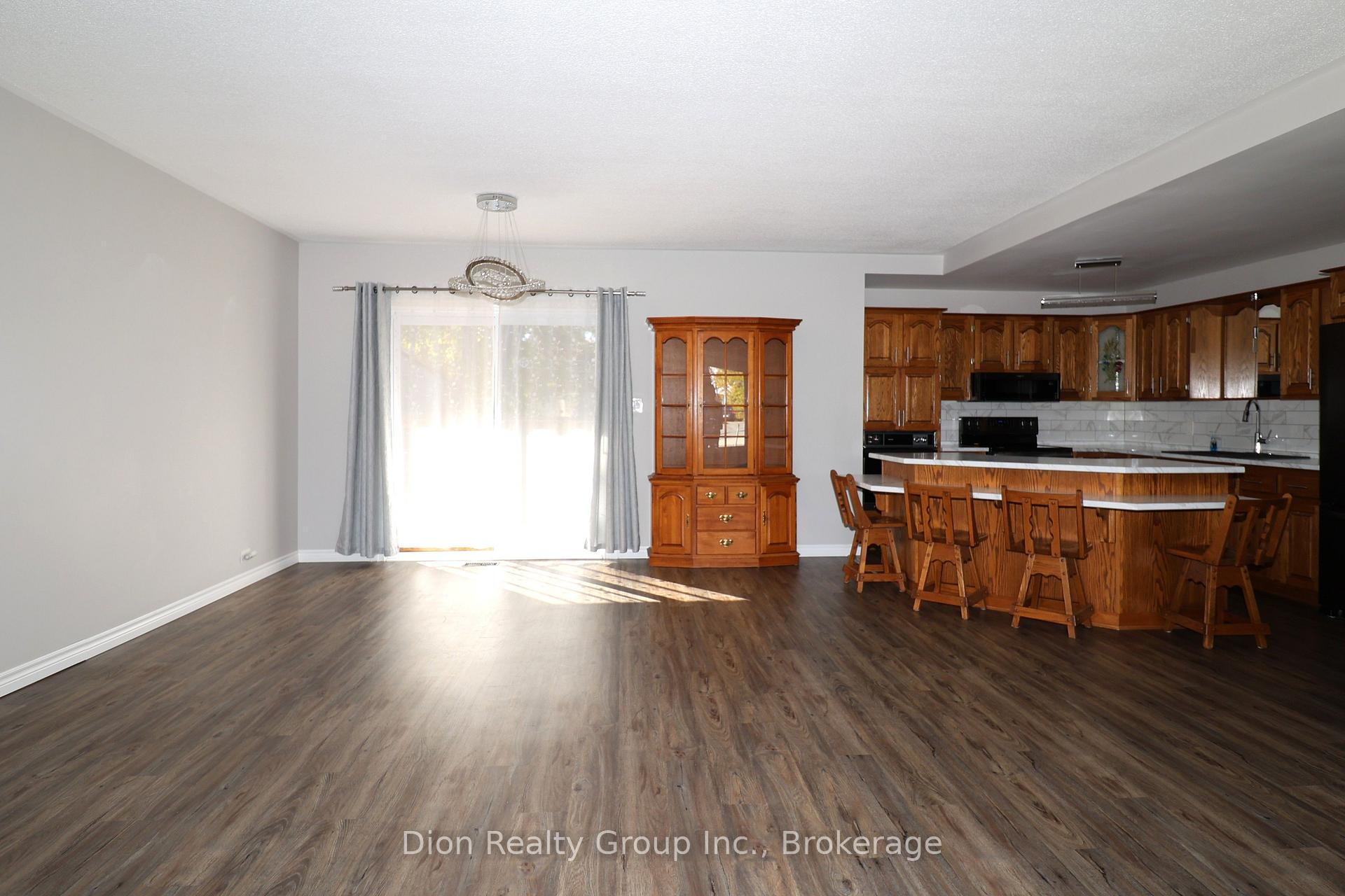 Photo 4 of 21 Federal Street, Kirkland Lake — HOMEH