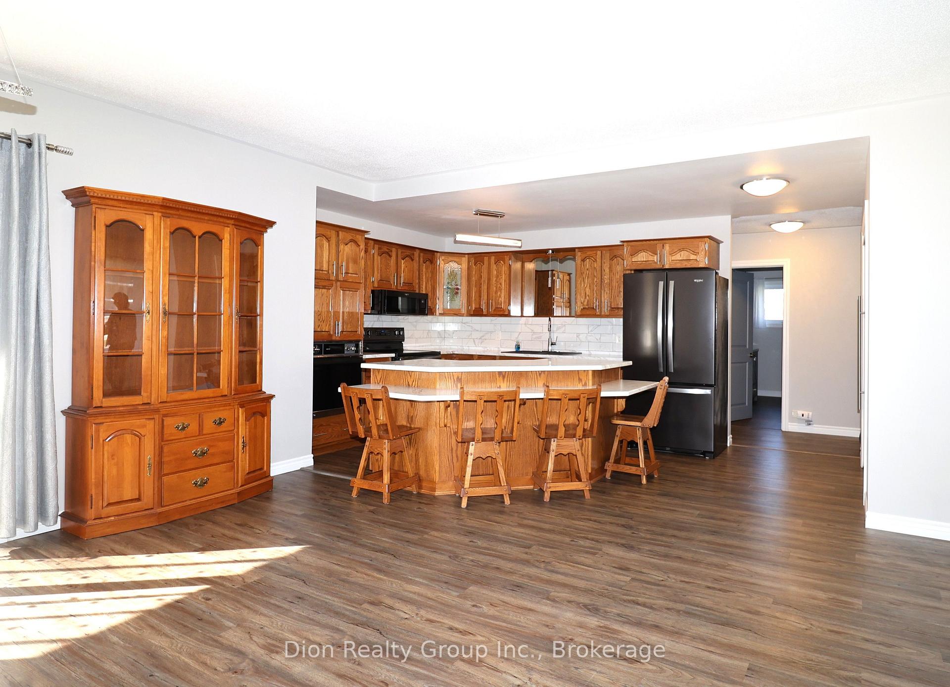 Photo 5 of 21 Federal Street, Kirkland Lake — HOMEH