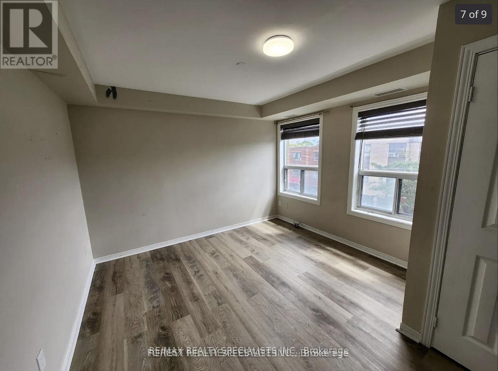 Photo 3 of Unit 401, 826 Bloor Street, Toronto, Palmerston-Little Italy — HOMEH