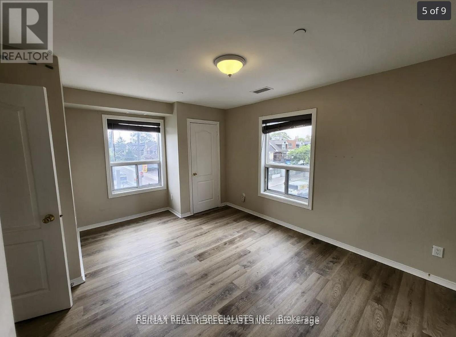 Photo 7 of Unit 401, 826 Bloor Street, Toronto, Palmerston-Little Italy — HOMEH
