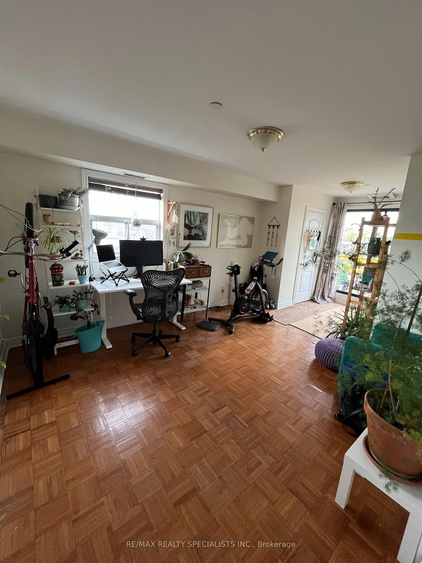 Photo 14 of Unit 401, 826 Bloor Street, Toronto, Palmerston-Little Italy — HOMEH
