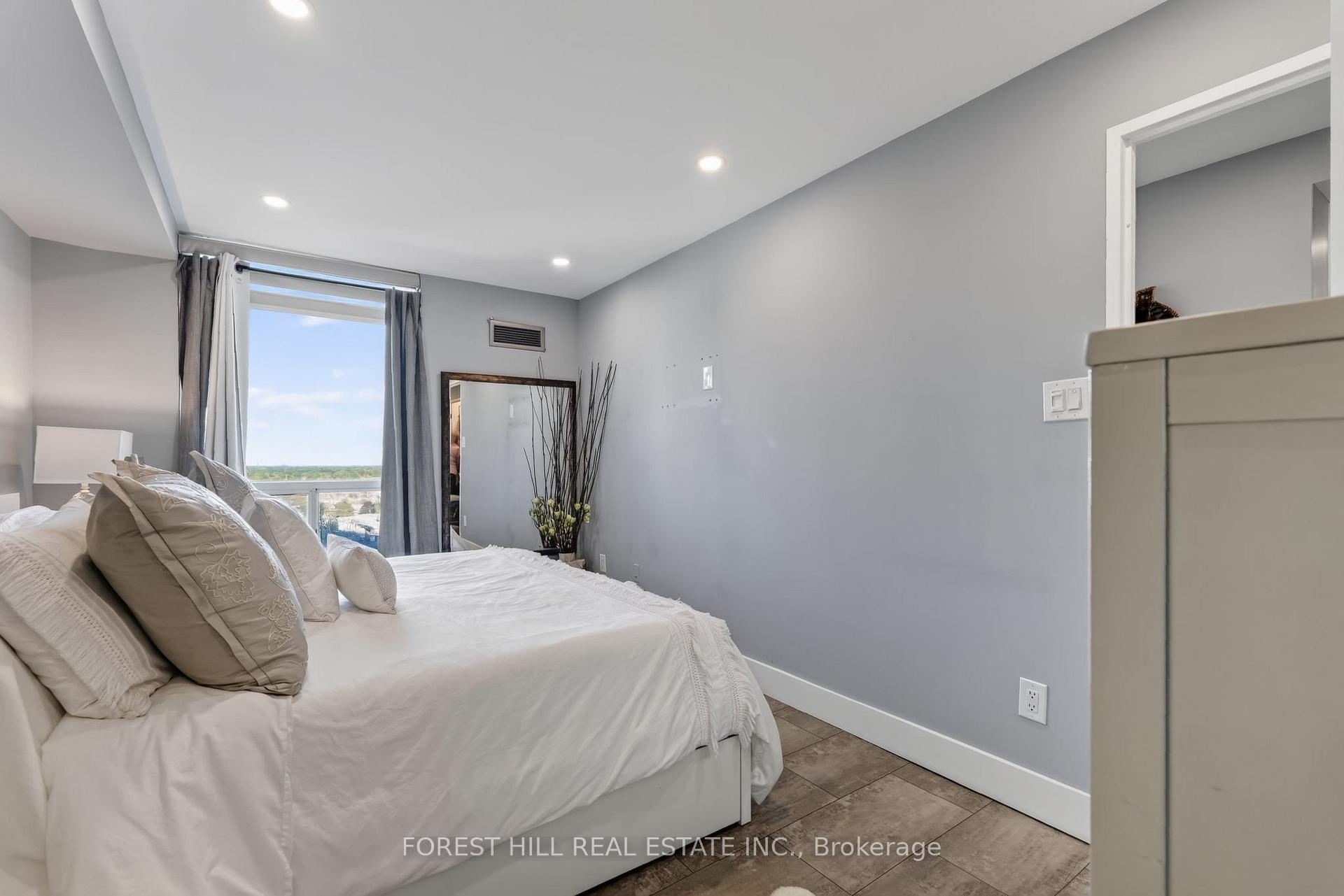 Photo 10 of Unit 1407, 101 Subway Crescent, Etobicoke, Islington-City Centre West — HOMEH