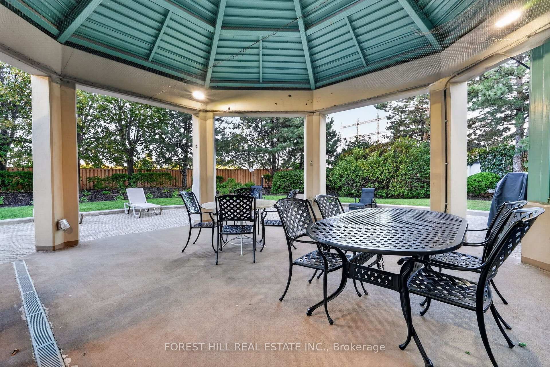 Photo 20 of Unit 1407, 101 Subway Crescent, Etobicoke, Islington-City Centre West — HOMEH
