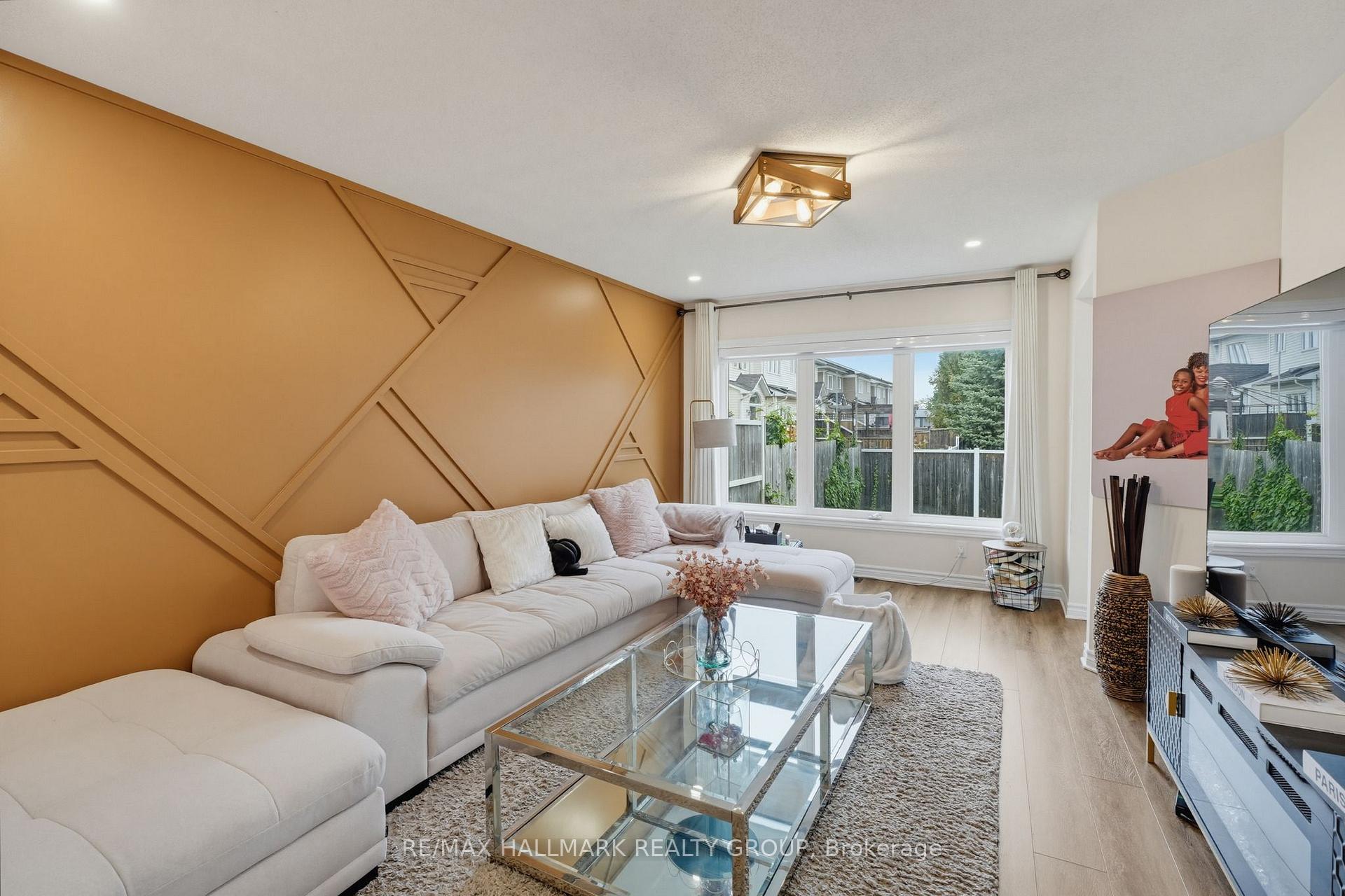 Photo 5 of 908 Torino Terrace, Ottawa, Avalon East — HOMEH