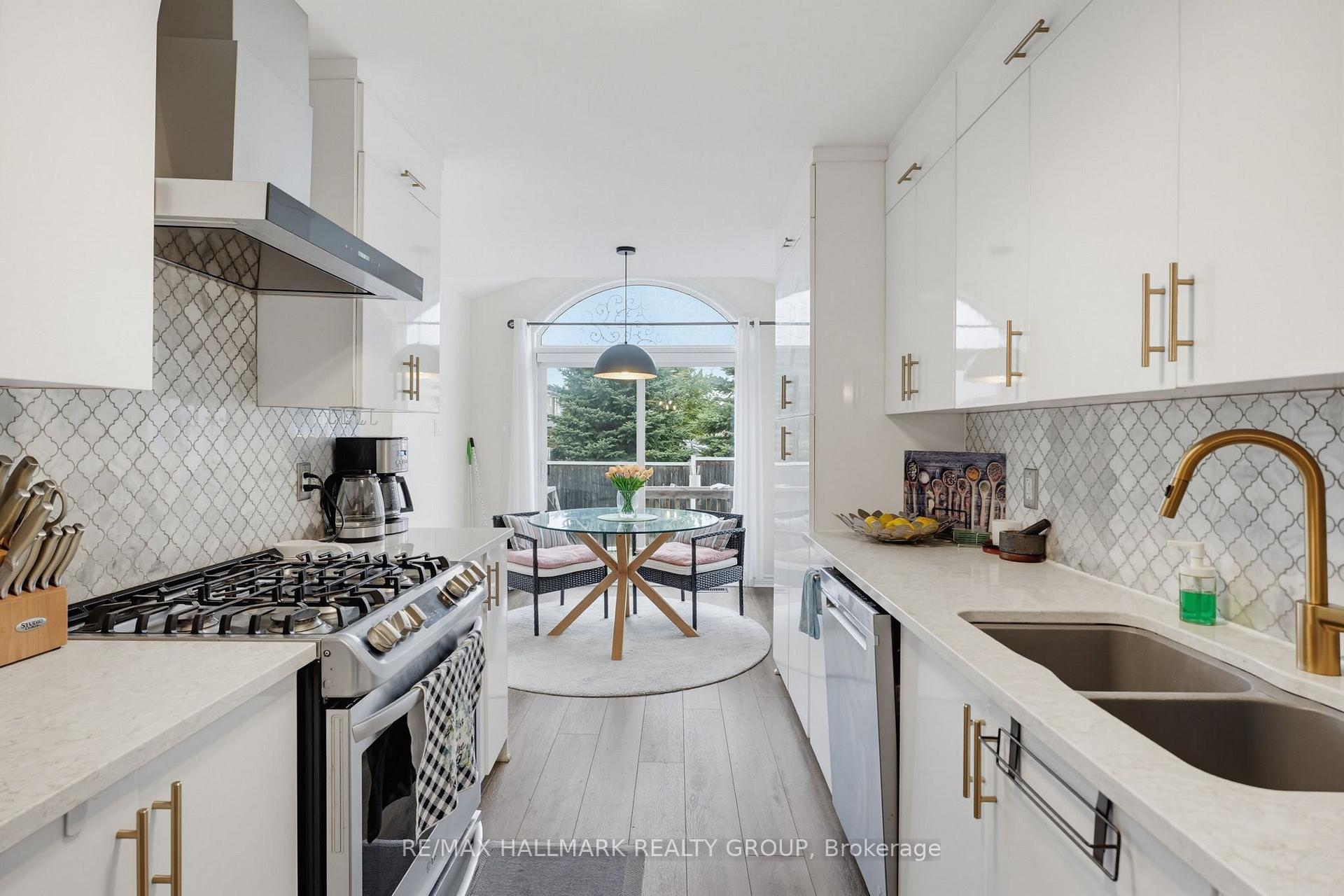 Photo 11 of 908 Torino Terrace, Ottawa, Avalon East — HOMEH