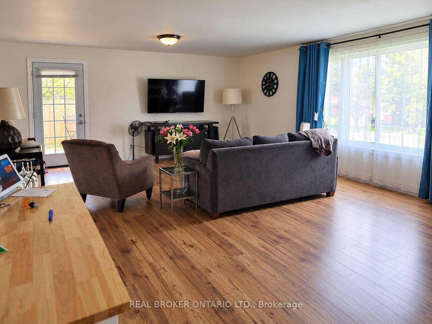 Photo 23 of 217 John Street, Clearview, Stayner — HOMEH