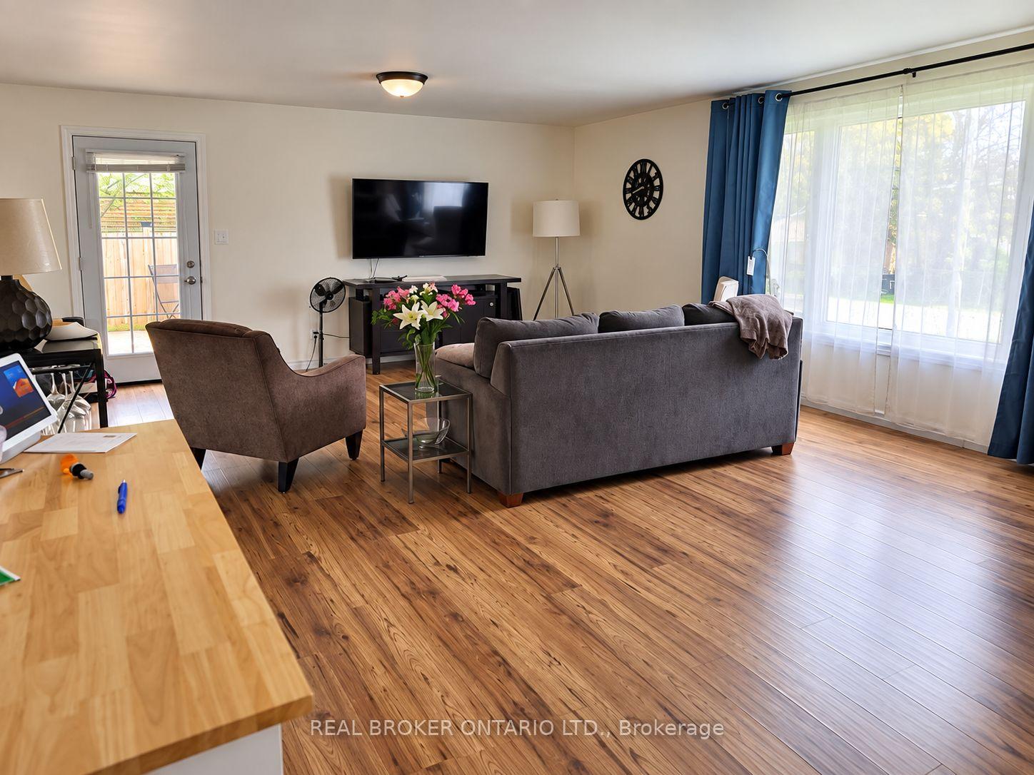 Photo 25 of 217 John Street, Clearview, Stayner — HOMEH