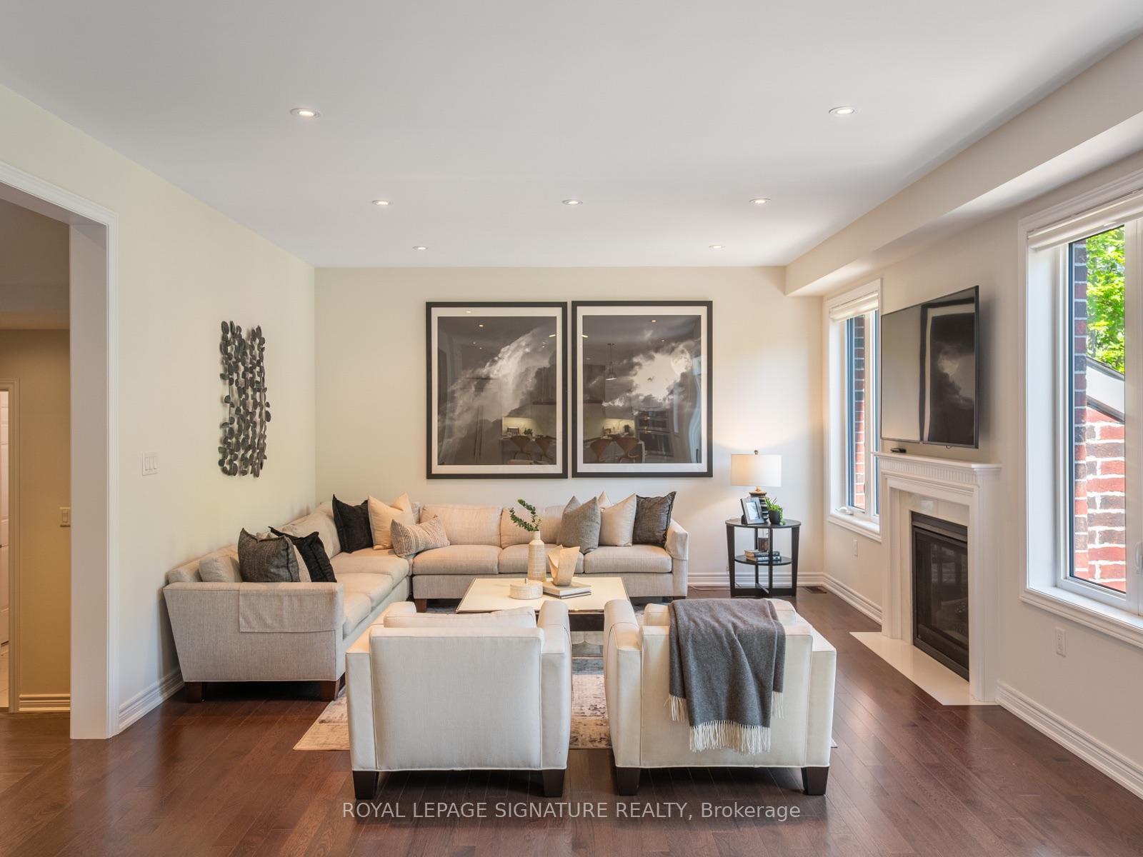 Photo 11 of 35 Acheson Boulevard, Scarborough, Centennial Scarborough — HOMEH