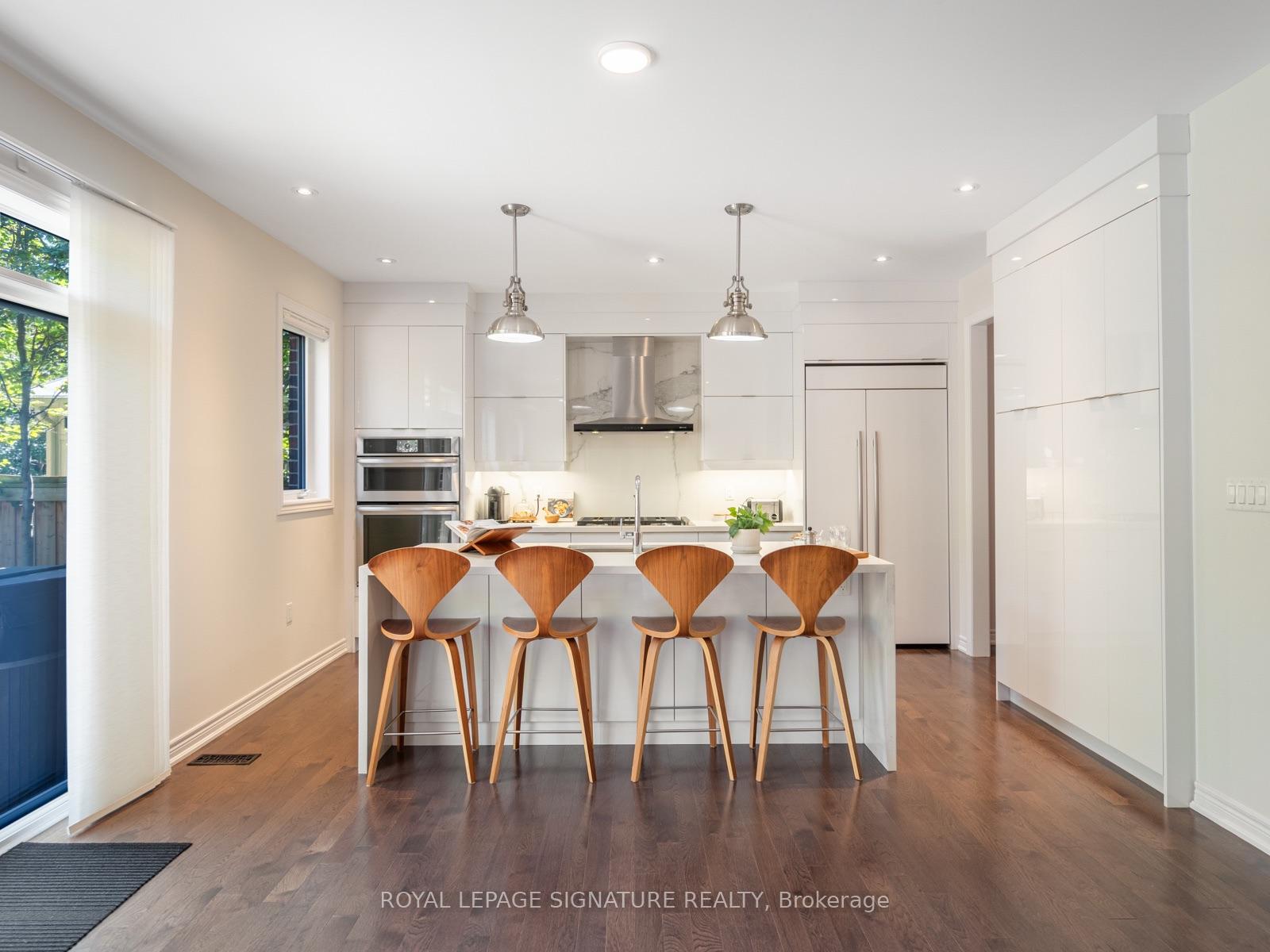 Photo 14 of 35 Acheson Boulevard, Scarborough, Centennial Scarborough — HOMEH