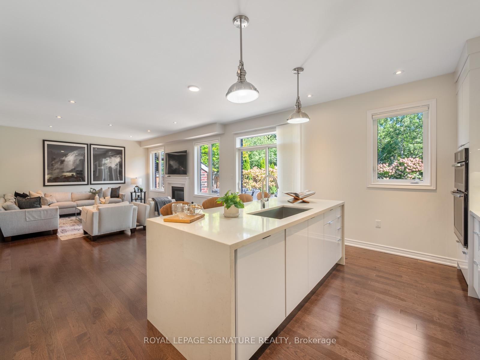 Photo 18 of 35 Acheson Boulevard, Scarborough, Centennial Scarborough — HOMEH