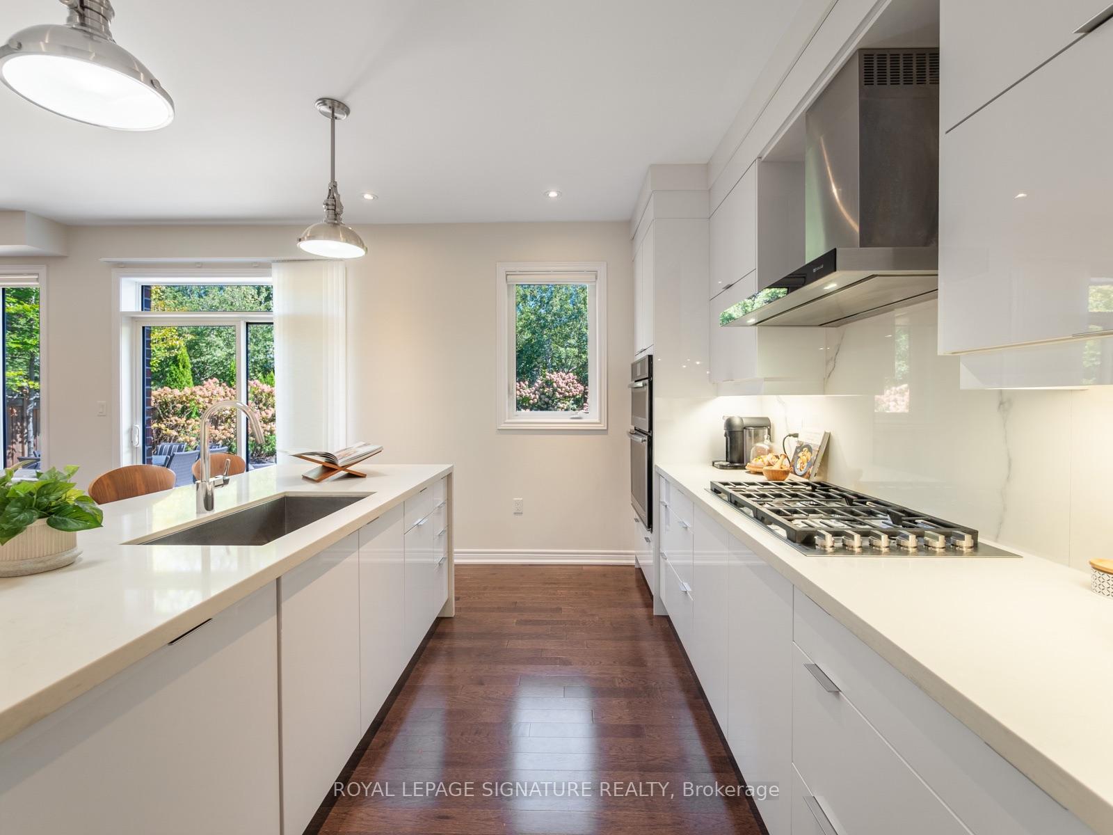 Photo 19 of 35 Acheson Boulevard, Scarborough, Centennial Scarborough — HOMEH