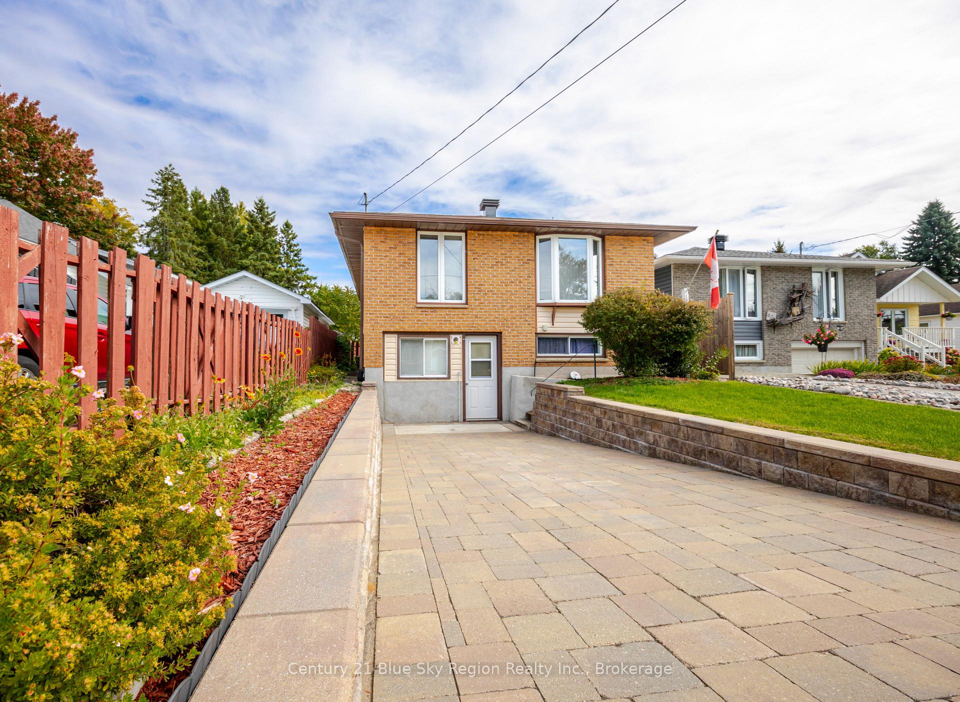 Photo of 430 Aubrey Street