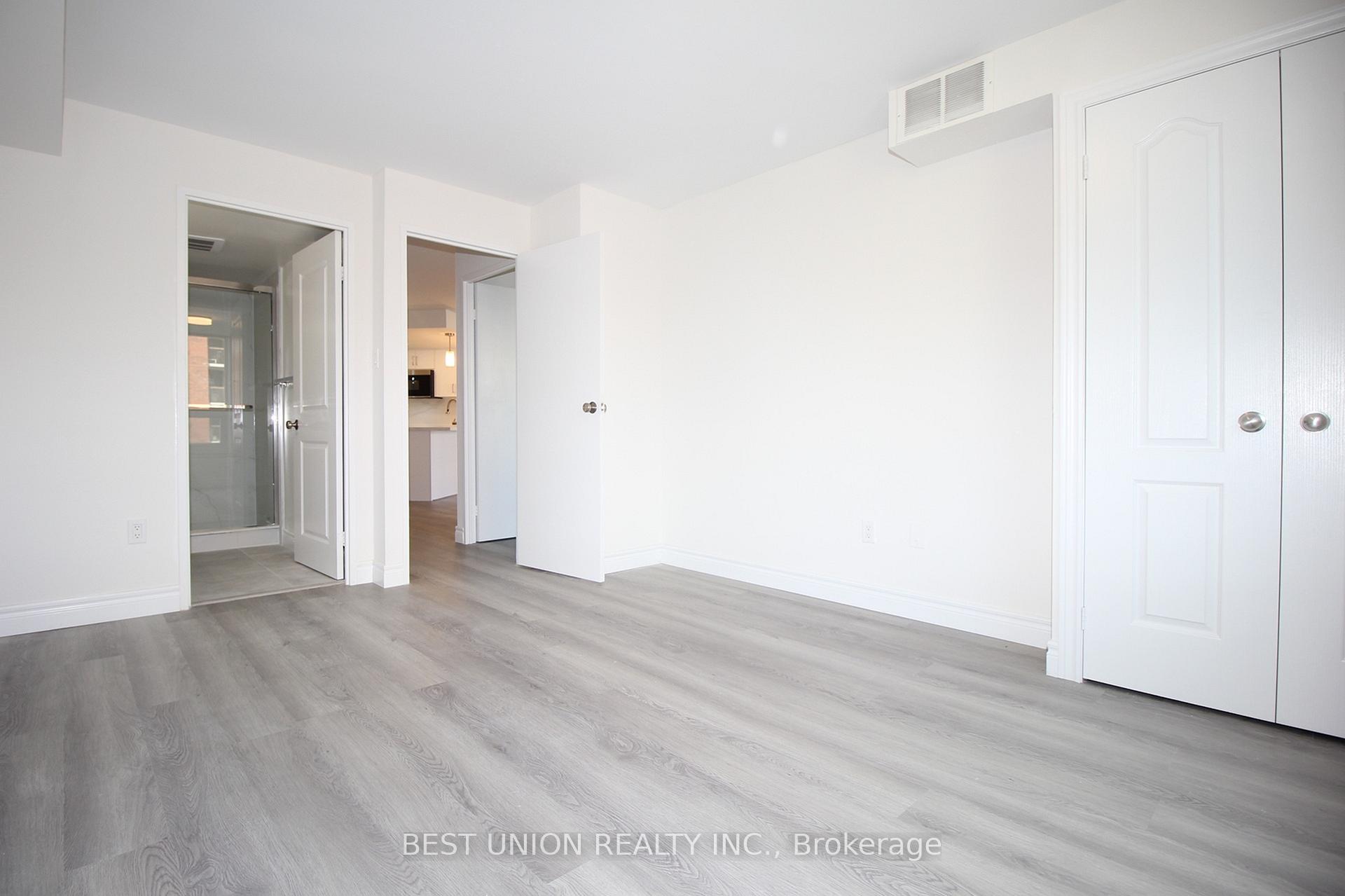 Photo 3 of Unit 1209, 77 Maitland Place, Toronto, Cabbagetown-South St. James Town — HOMEH