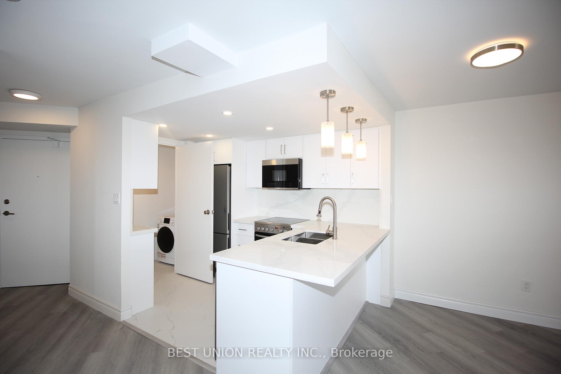 Photo 4 of Unit 1209, 77 Maitland Place, Toronto, Cabbagetown-South St. James Town — HOMEH
