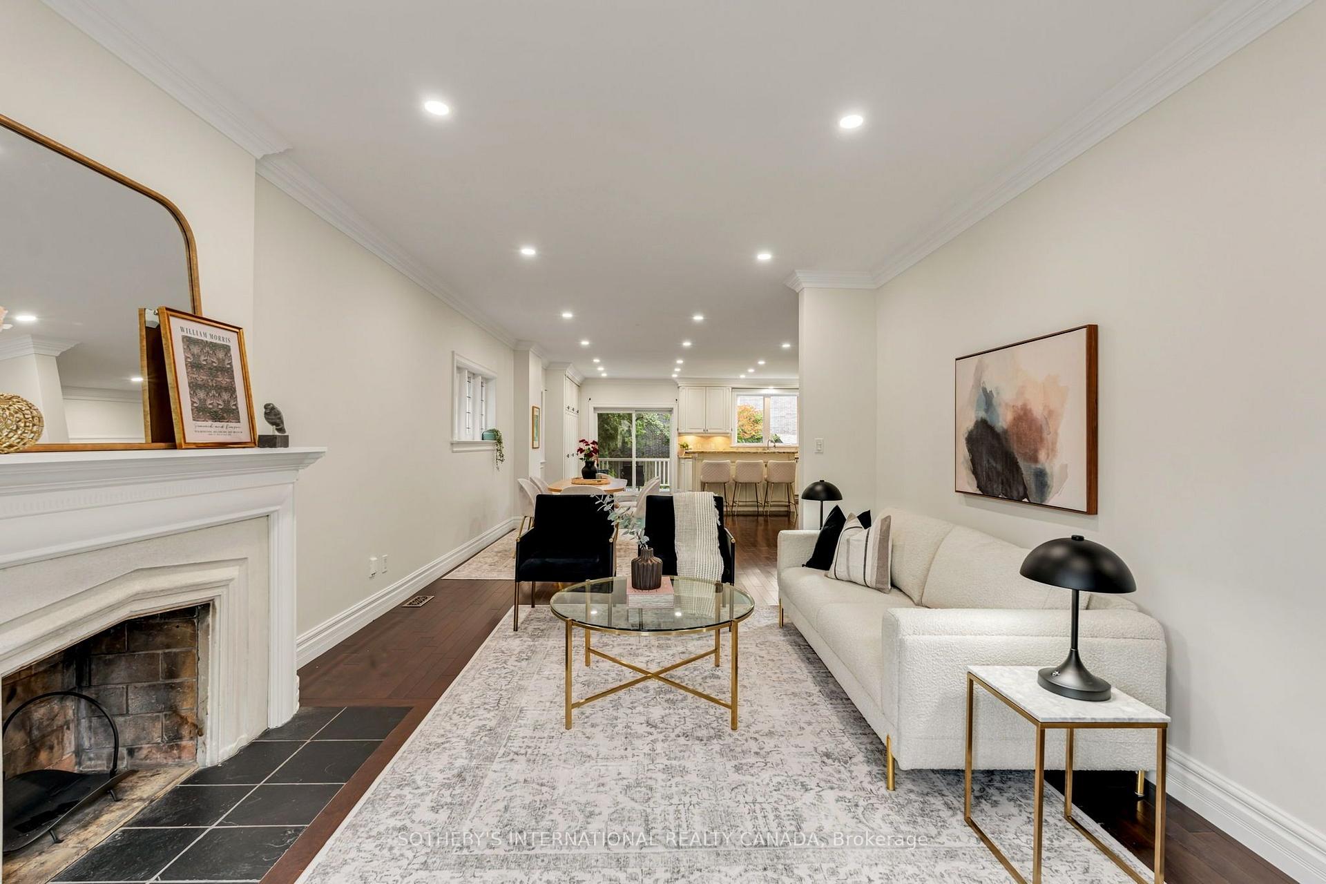 Photo 3 of 122 Brentcliffe Road, Toronto, Leaside — HOMEH
