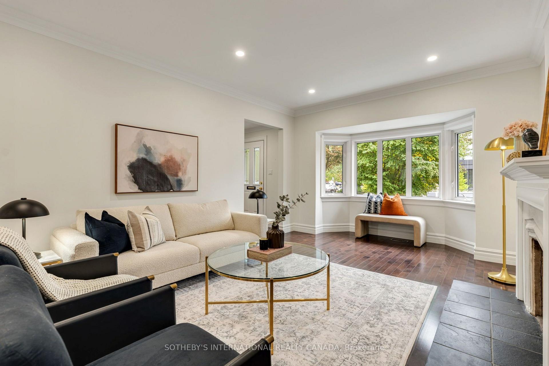 Photo 8 of 122 Brentcliffe Road, Toronto, Leaside — HOMEH