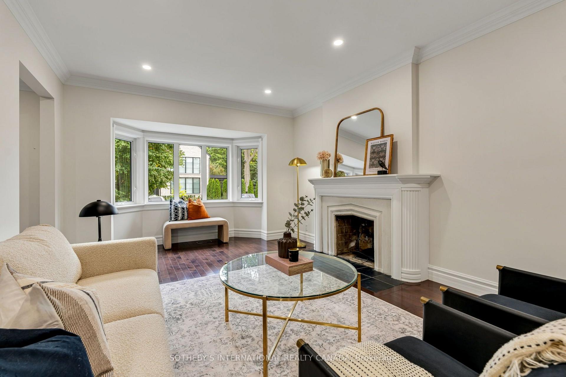Photo 9 of 122 Brentcliffe Road, Toronto, Leaside — HOMEH