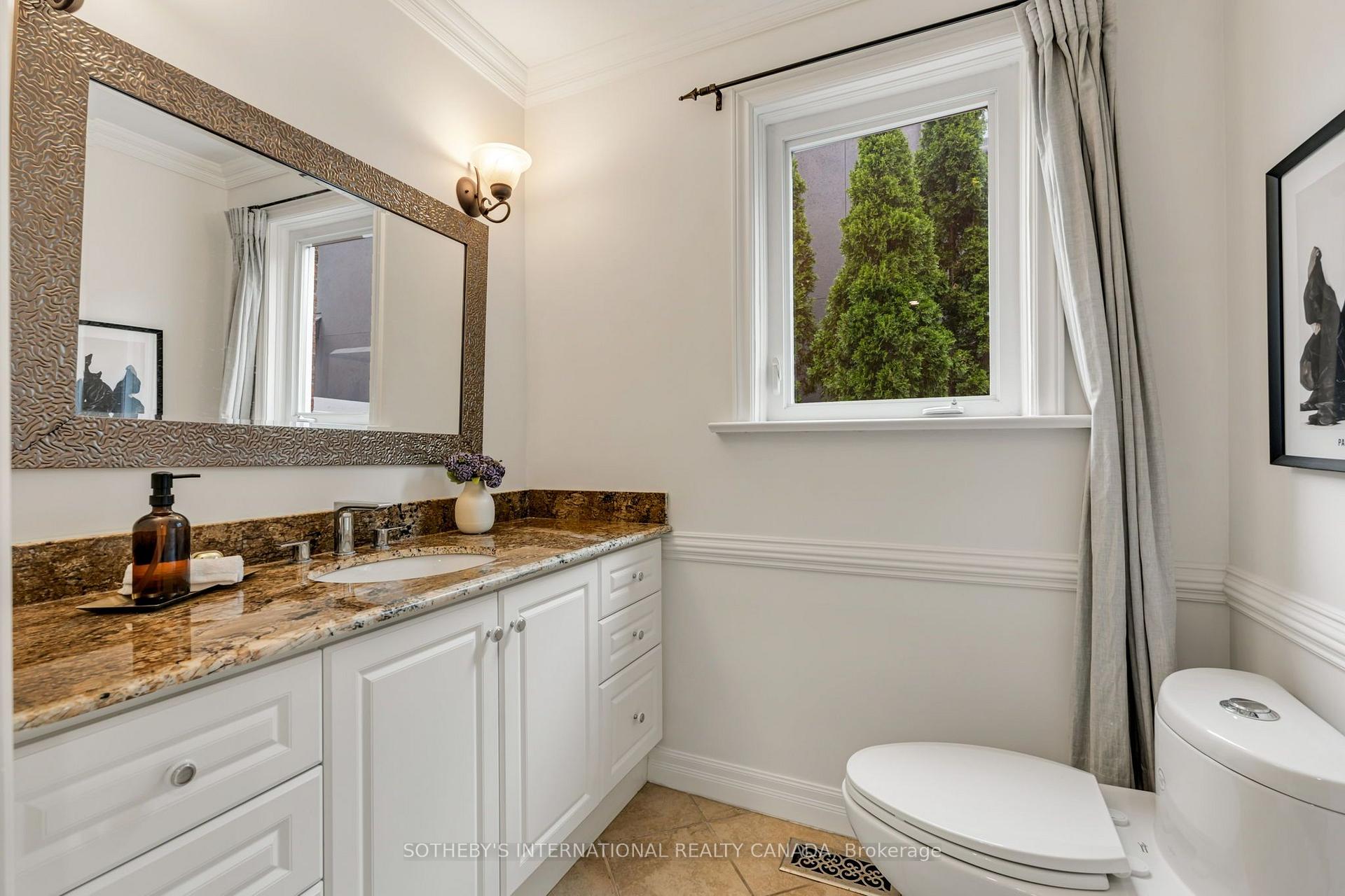 Photo 23 of 122 Brentcliffe Road, Toronto, Leaside — HOMEH