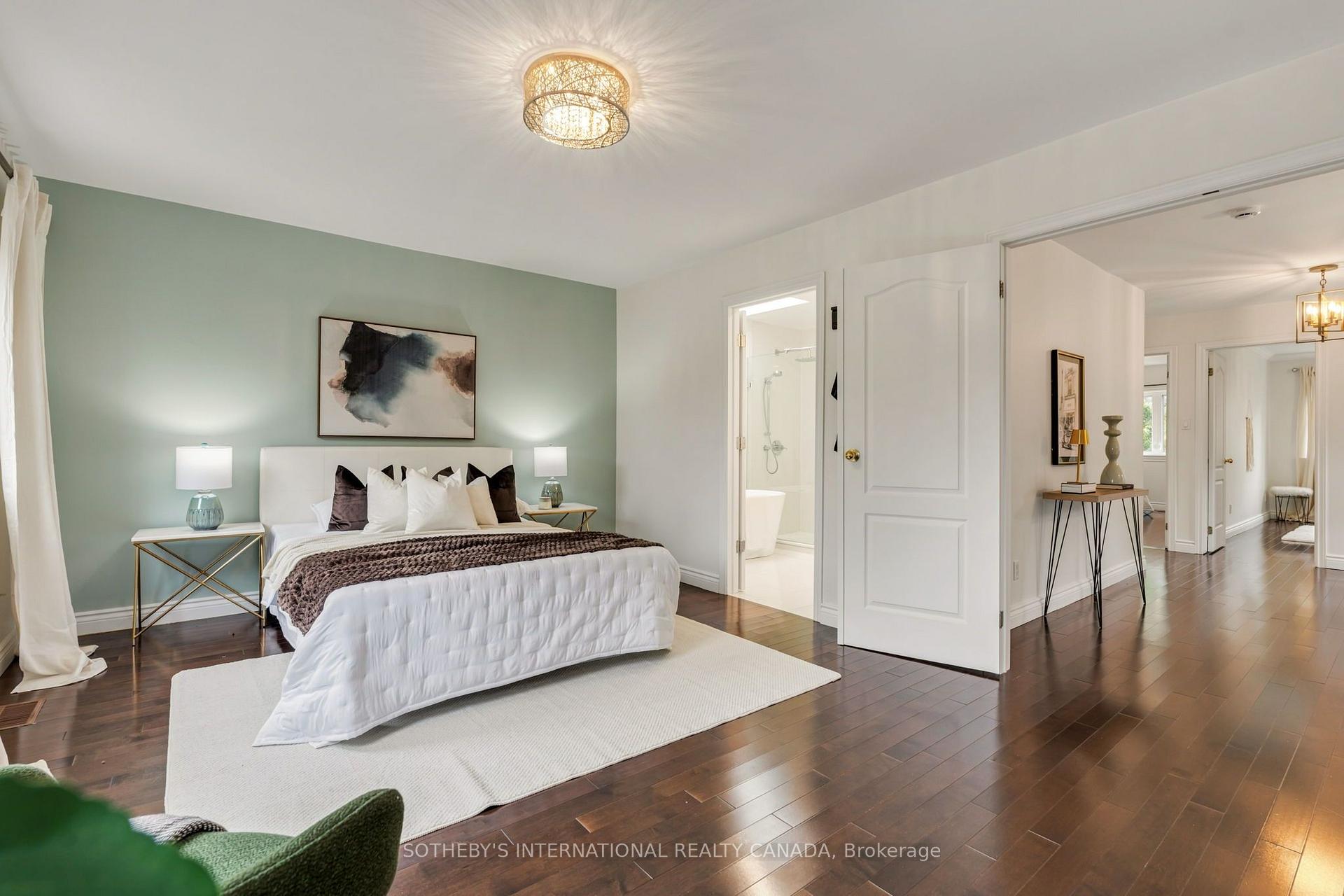 Photo 28 of 122 Brentcliffe Road, Toronto, Leaside — HOMEH
