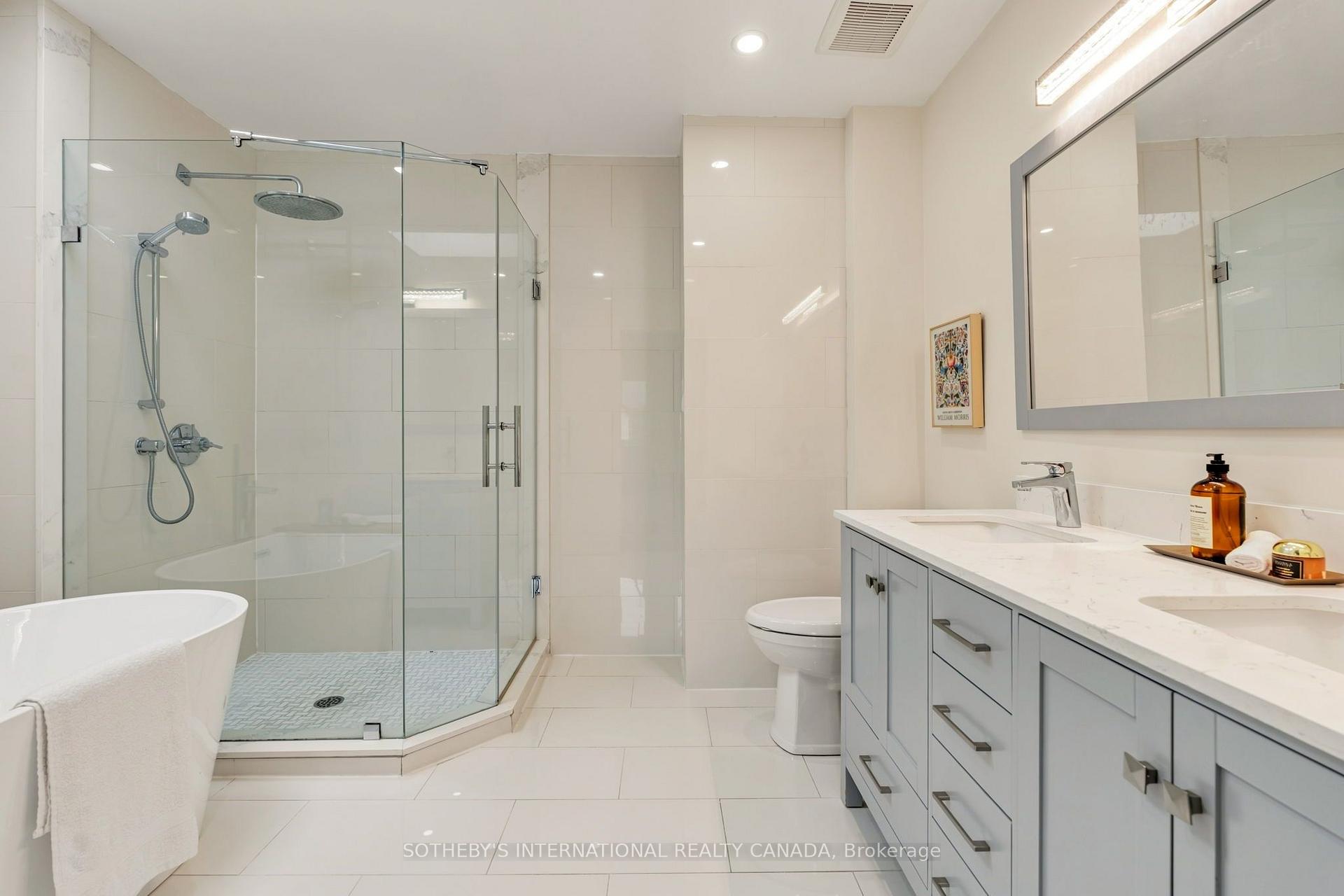 Photo 31 of 122 Brentcliffe Road, Toronto, Leaside — HOMEH