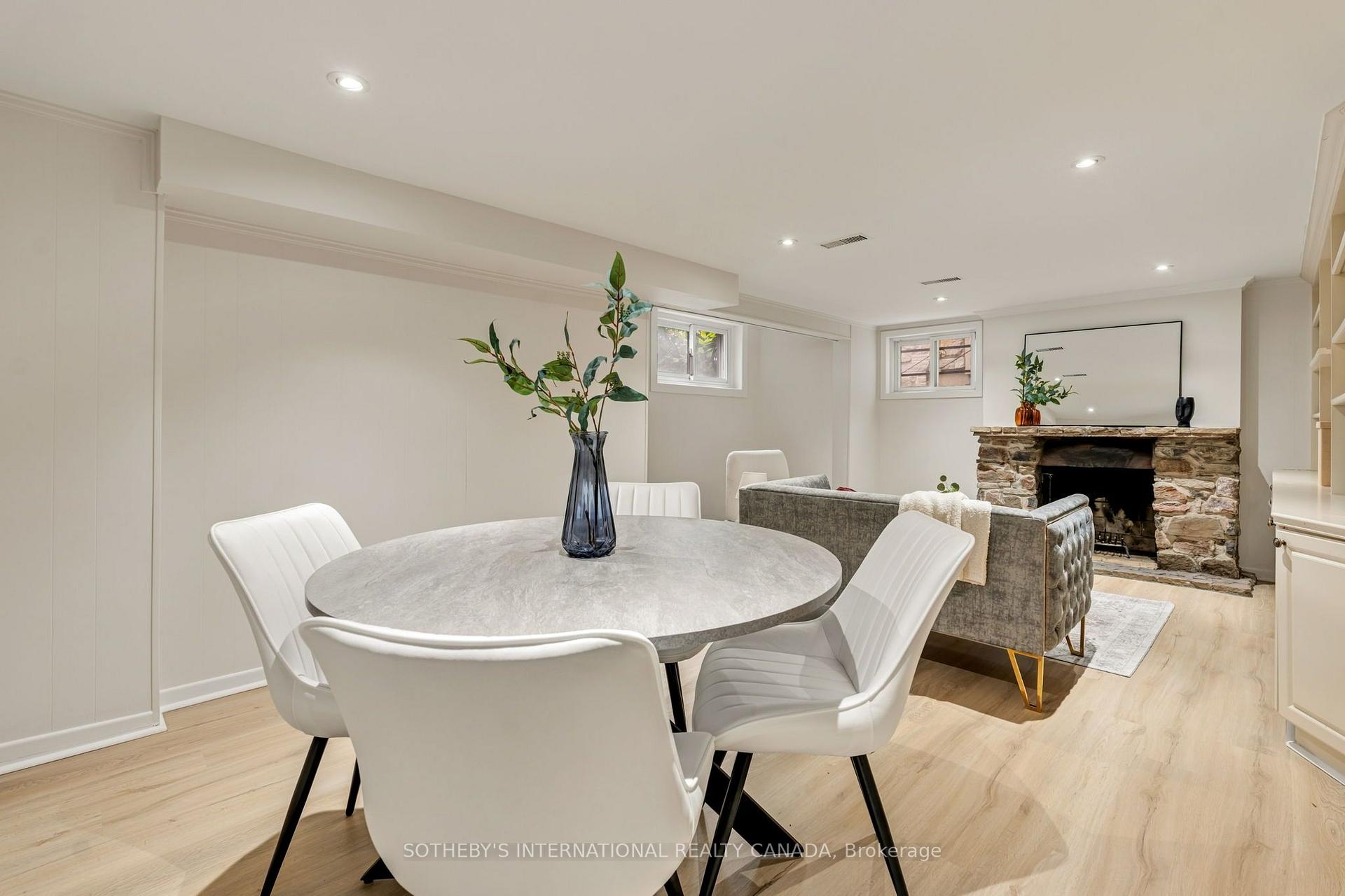 Photo 39 of 122 Brentcliffe Road, Toronto, Leaside — HOMEH