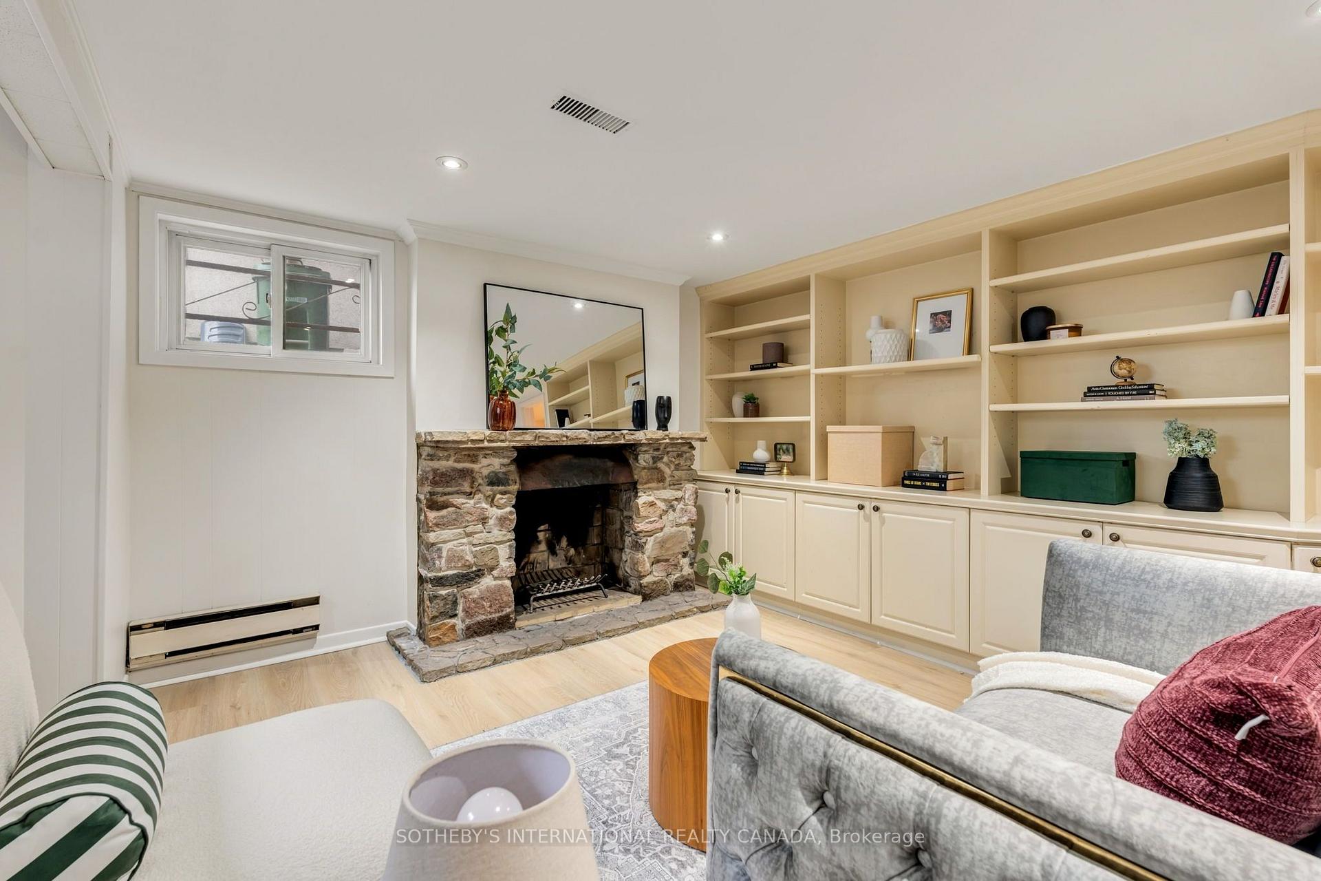 Photo 40 of 122 Brentcliffe Road, Toronto, Leaside — HOMEH
