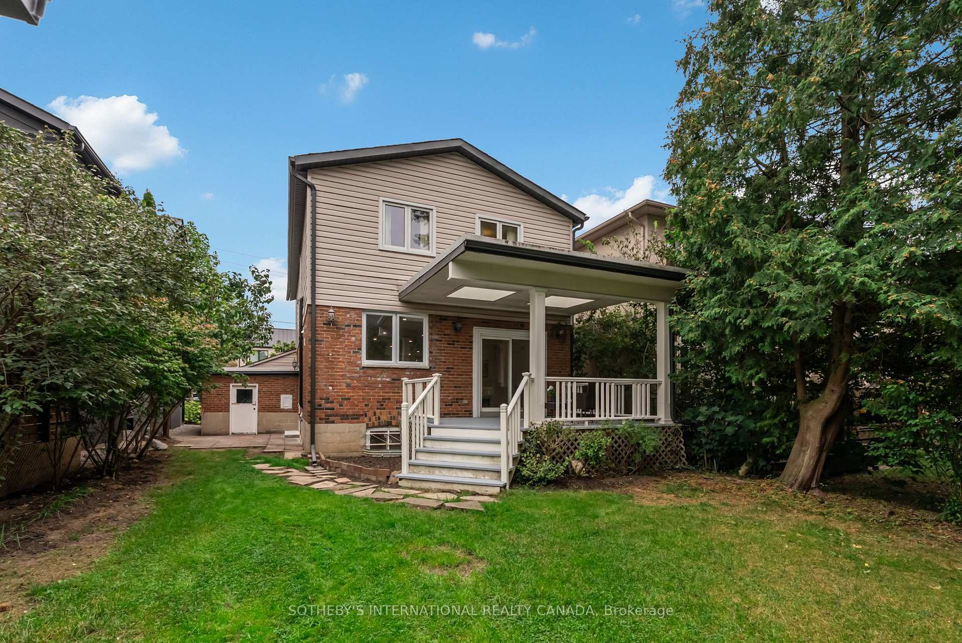 Photo 52 of 122 Brentcliffe Road, Toronto, Leaside — HOMEH