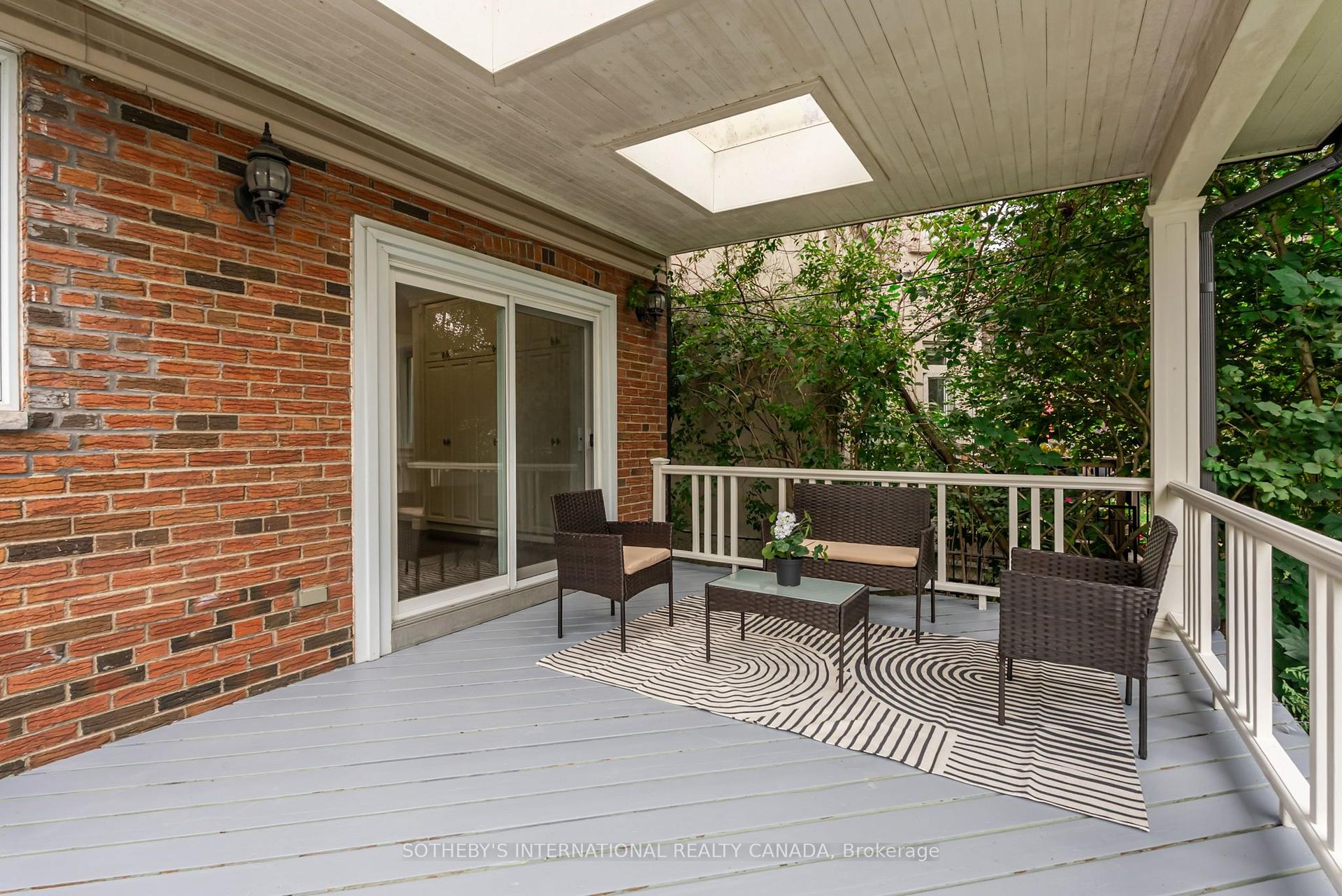 Photo 54 of 122 Brentcliffe Road, Toronto, Leaside — HOMEH